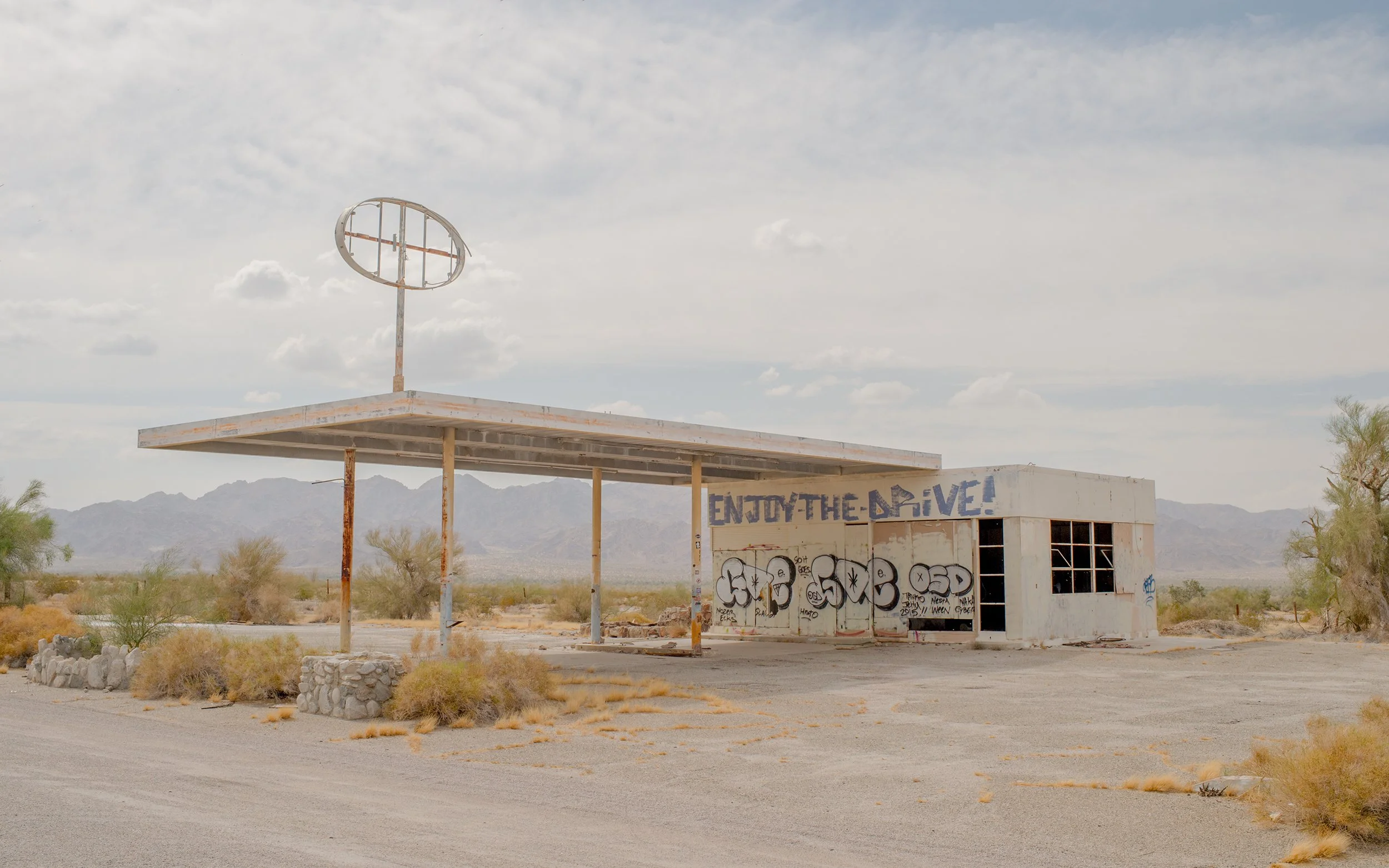 travel photo of abandoned gas station in california desert near joshua tree