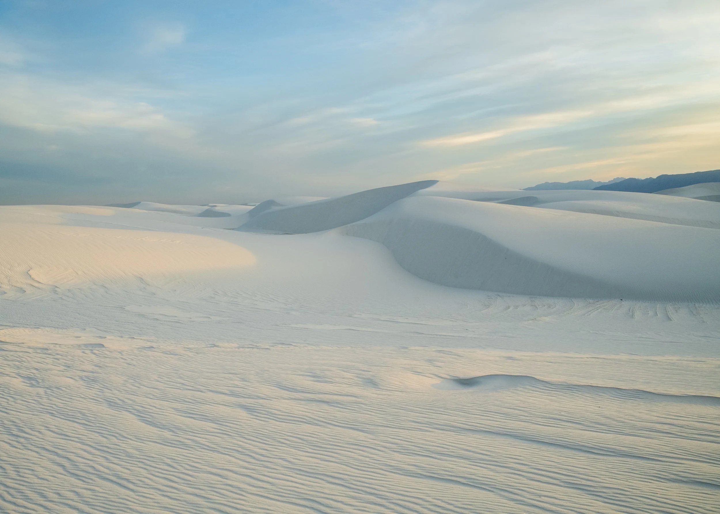 landscape of white sands national park in new mexico