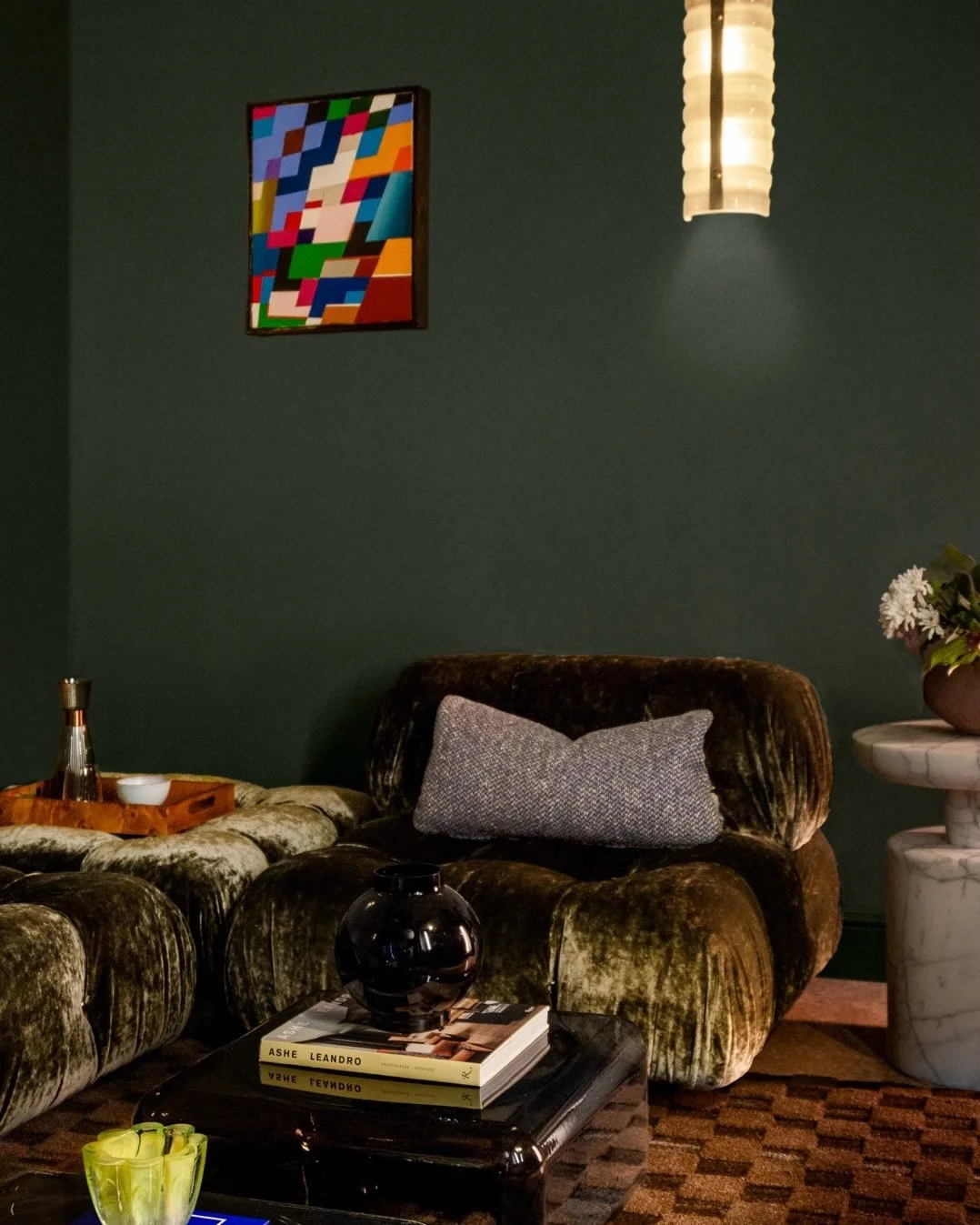 Making his Showcase debut, Alexander Nikban of @studio_alexandersf will be transforming a bedroom with an en suite.

Led by Alexander, Studio Alexander launched in spring 2024 with a mission to revive the nostalgia of colorful, textured, and lived-in