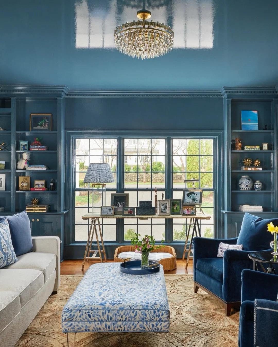 We can&rsquo;t wait to see how Aly Gay of @alygaydesign transforms the sun room / game room for her debut Showcase!

Originally from the south, Aly blends her Southern style with a crisp West Coast edge in every project. Her work celebrates color, te