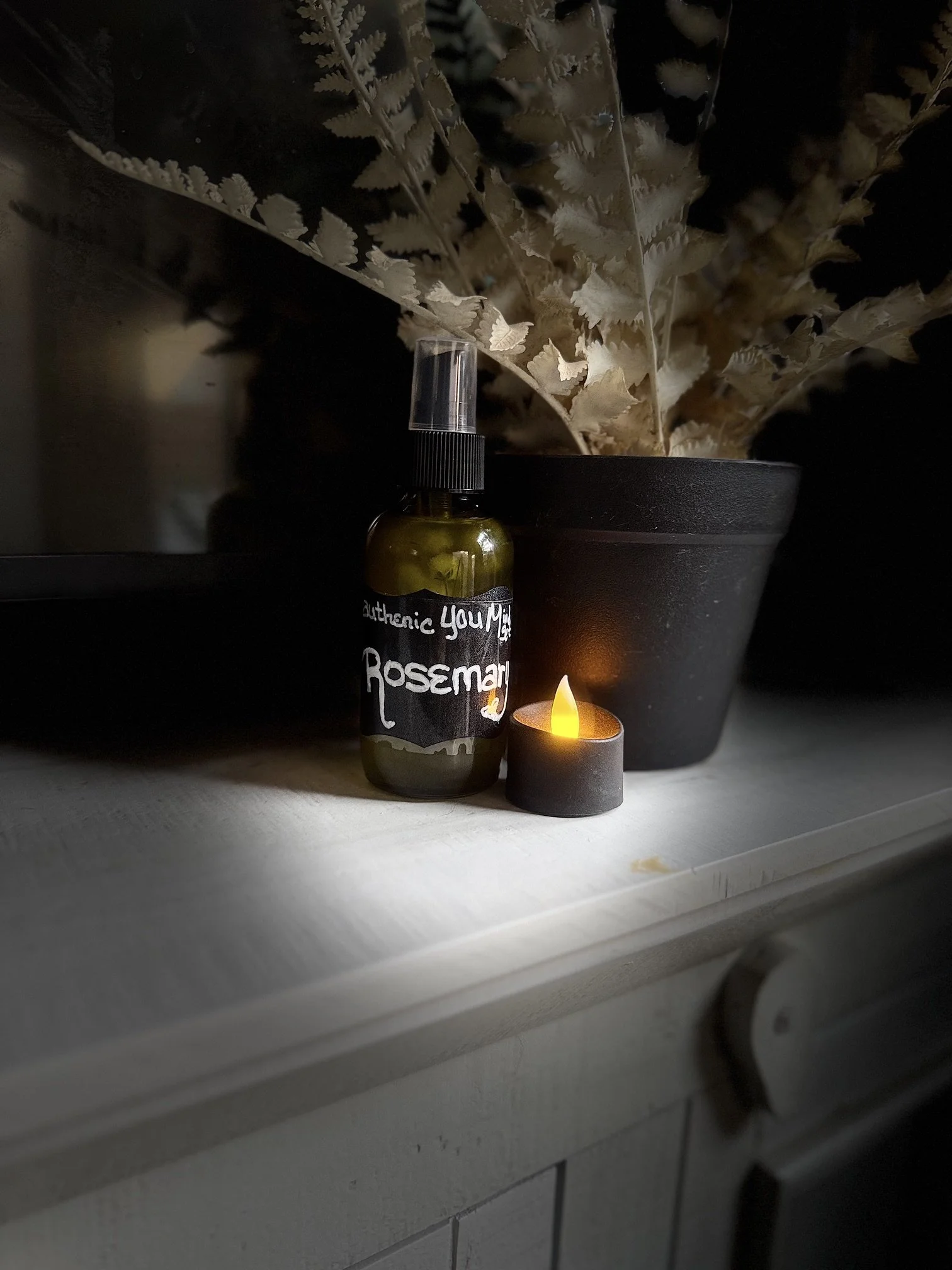 Authentic You Mindset - Rosemary Spray - 4 oz Glass bottle