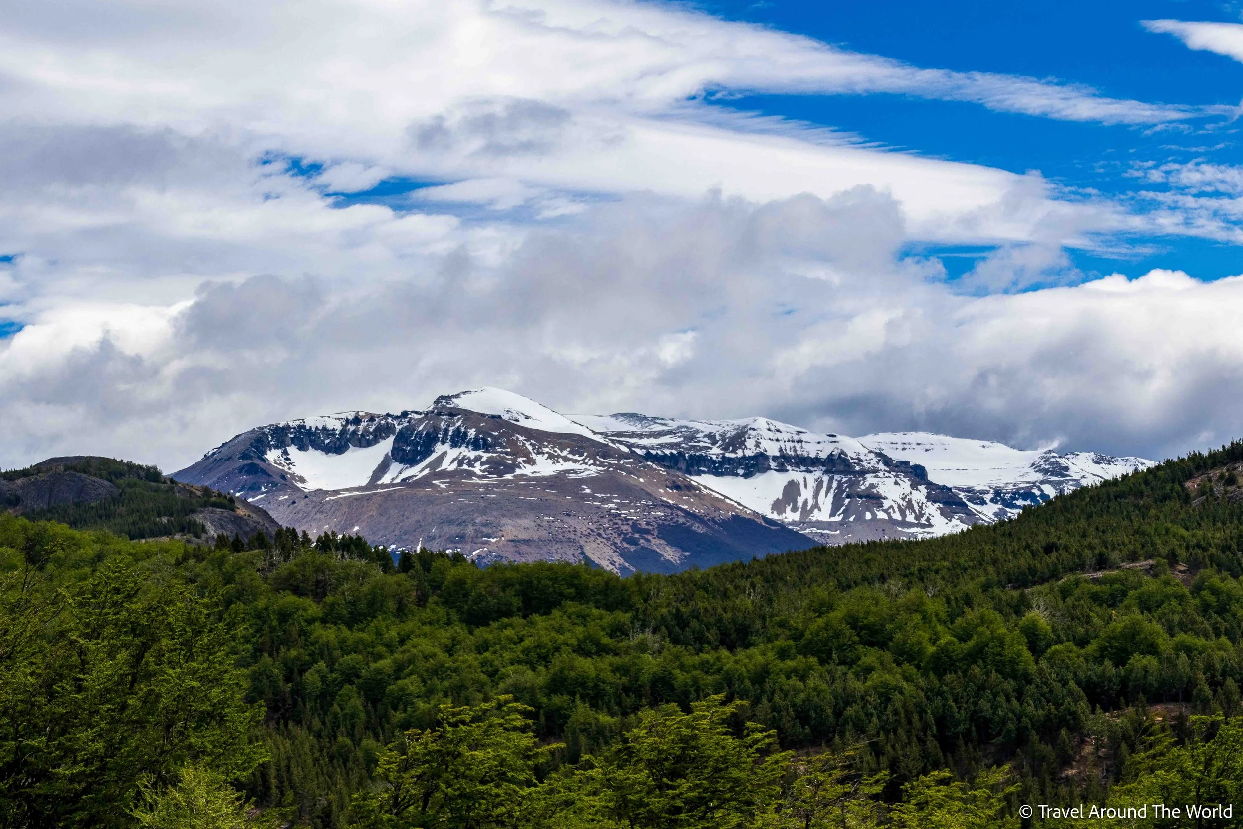 Ausblick in die Berge vom Monumento Natural Dos Lagunas