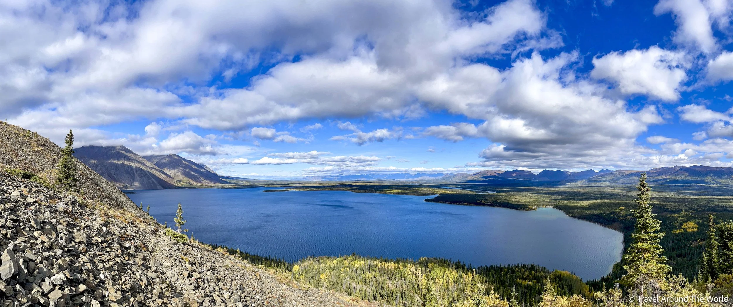 Sicht auf den Kathleen Lake vom Kings Throne Peak Trail