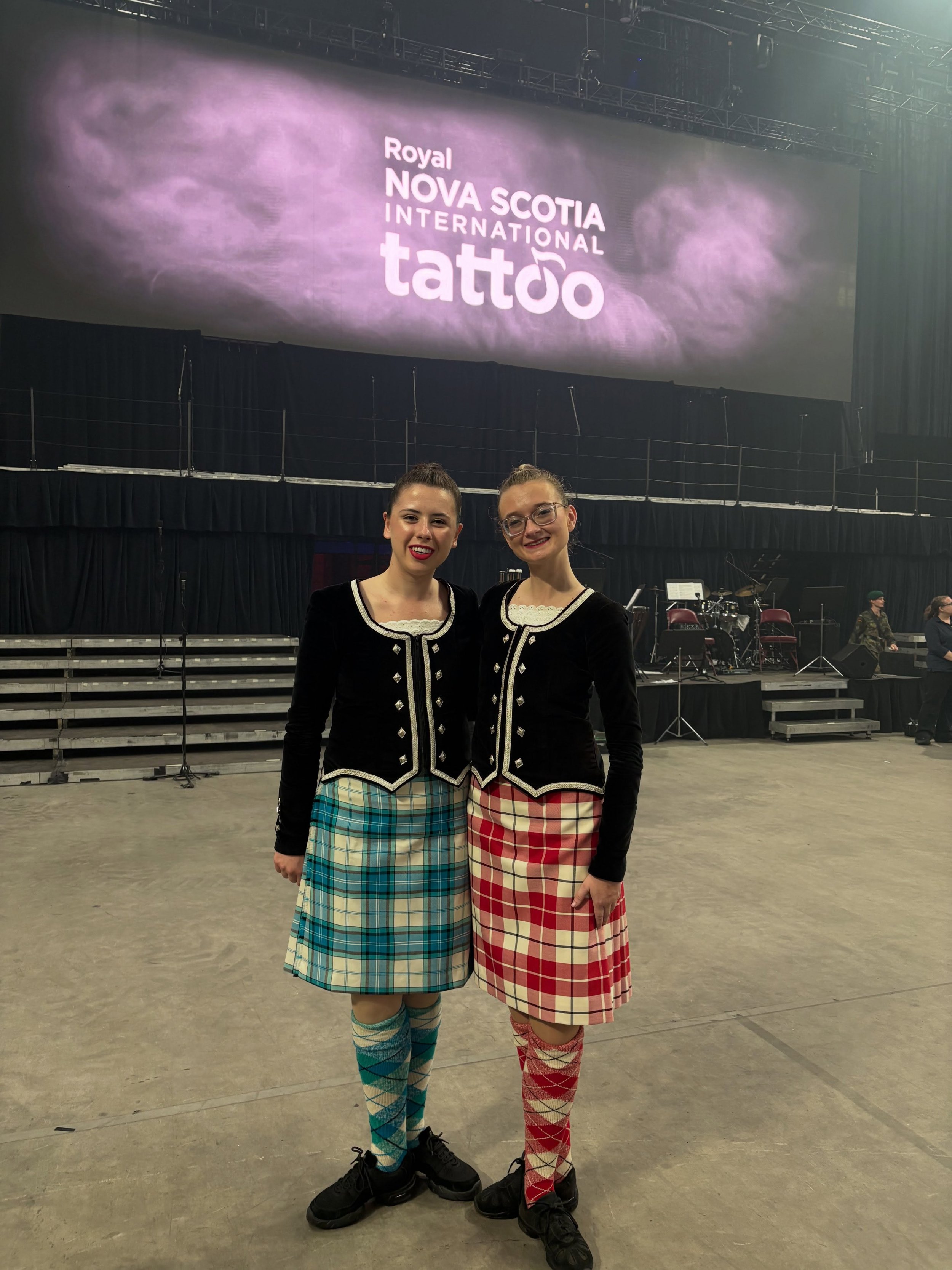 These women have been working hard at the @royalnstattoo !