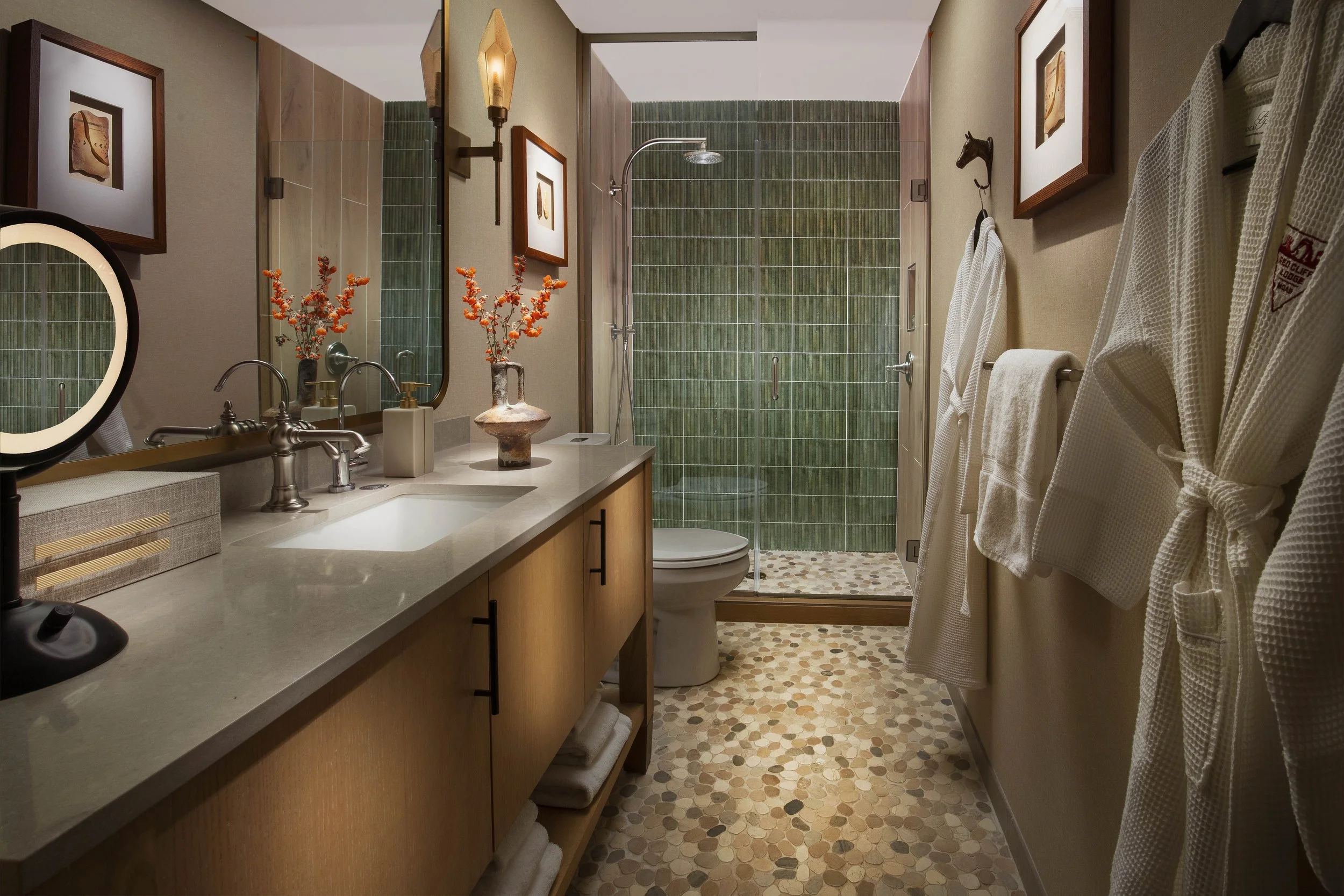 609Bathroom low res.jpg