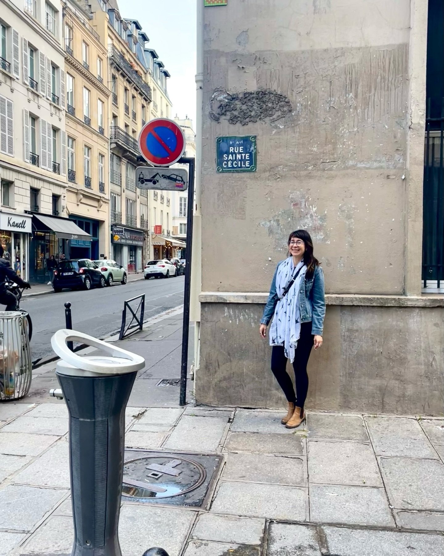Paris in the spring with dear friends. J’adore 🌸🌺🌷🌹
📷
First pic:
my street
Last pic:
Friends for life, for death.
I will take you to Miami, my love.
You are worth more than
A thousand Ami sweaters,
More than a suite at the Ritz,