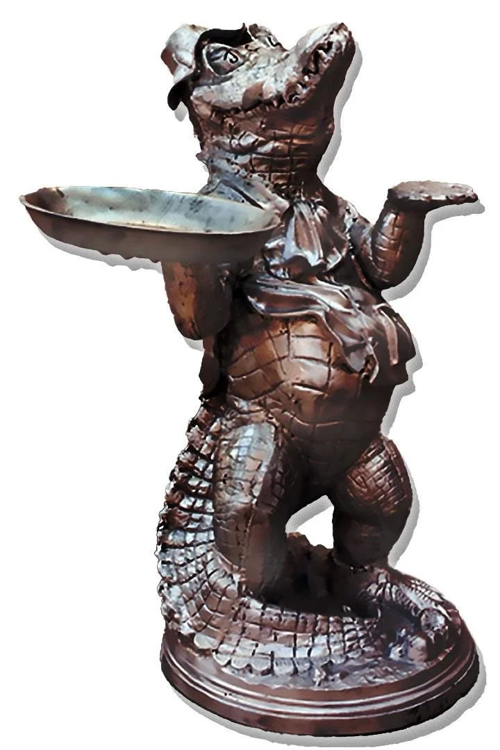 Standing Gator With Tray