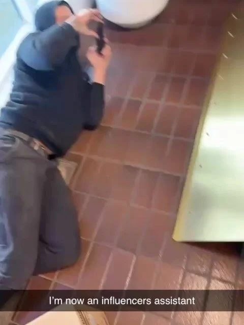 BTS taking a few pictures of this brass shelf as a part of KOKO black. The things we do 😂 #zelangasteel #brass #metalwork #metalfab #shopfitting #madeinmelbourne🇦🇺