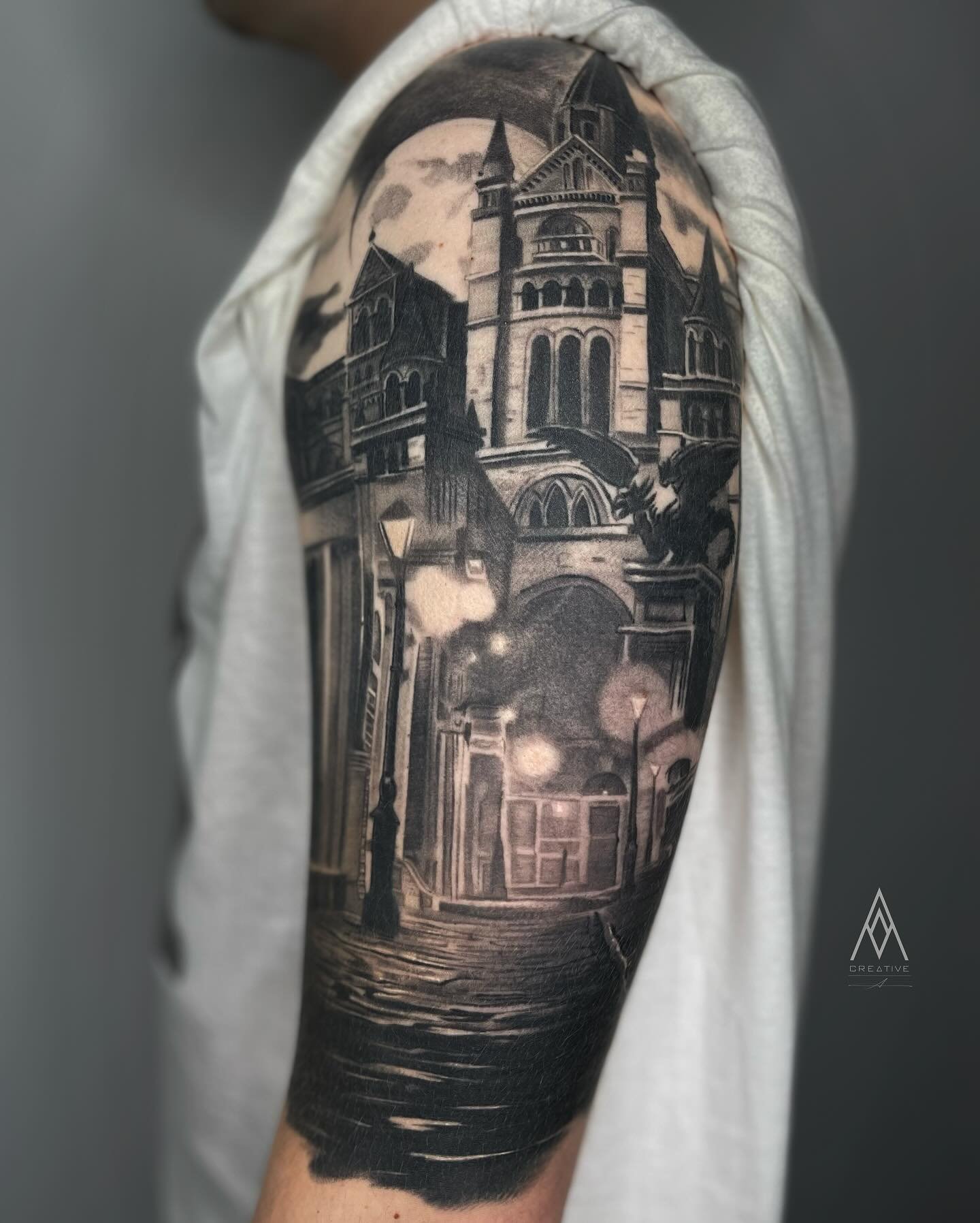 Healed gothic castle from a few years ago . 🏰

For appointments please visit : 

AMCREATIVEINC.COM 

.
.
.
.
.
.
.

#castle #tattoo #tats #realism #healed