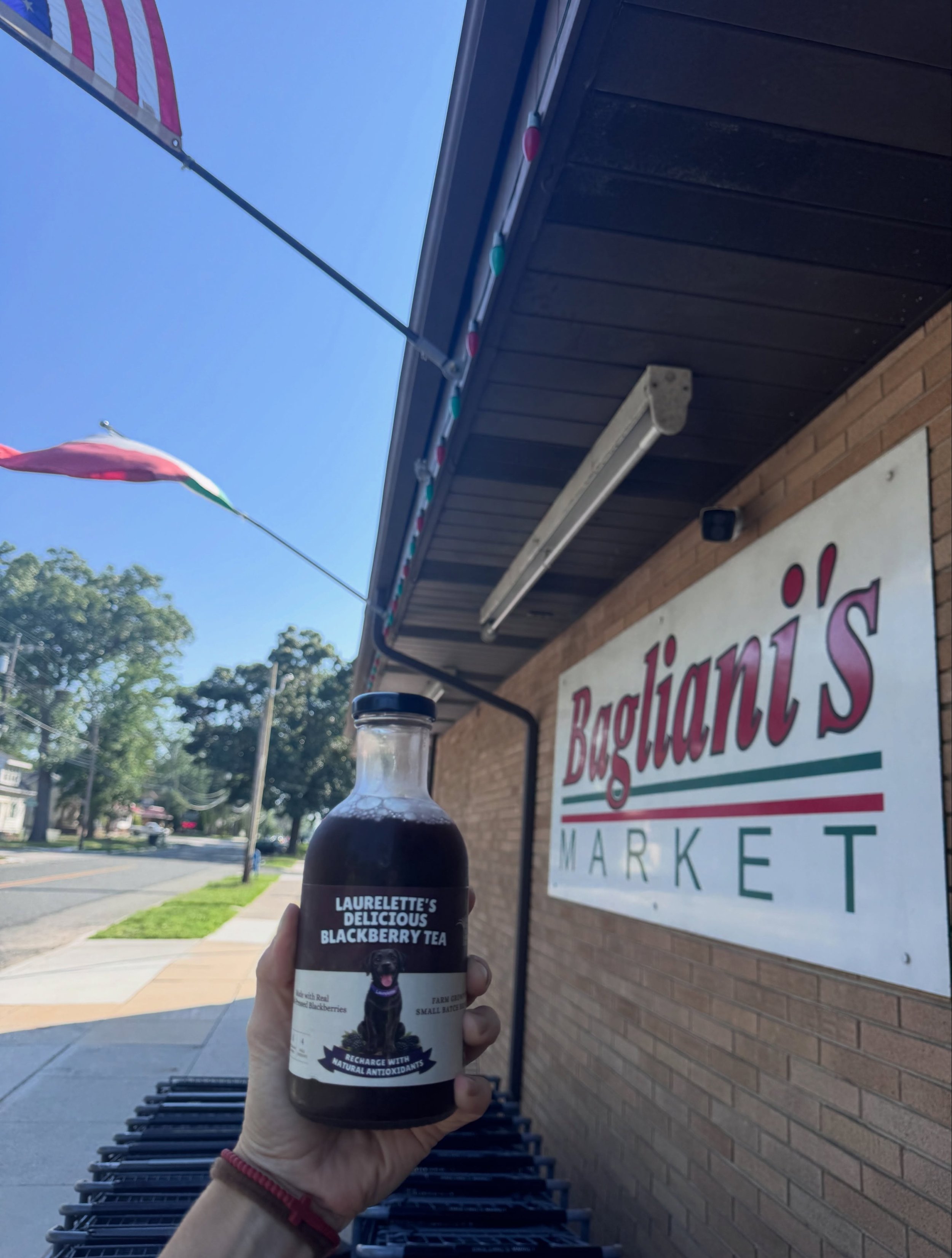 Pick up a bottle of Laurelette&rsquo;s Delicious Blackberry Tea at @baglianisfoodmarket in Hammonton NJ, The holy grail of Italian specialty foods! 

✅ Made with only 4 whole ingredients 
✅ 34-44 blackberries worth of juice in every bottle!