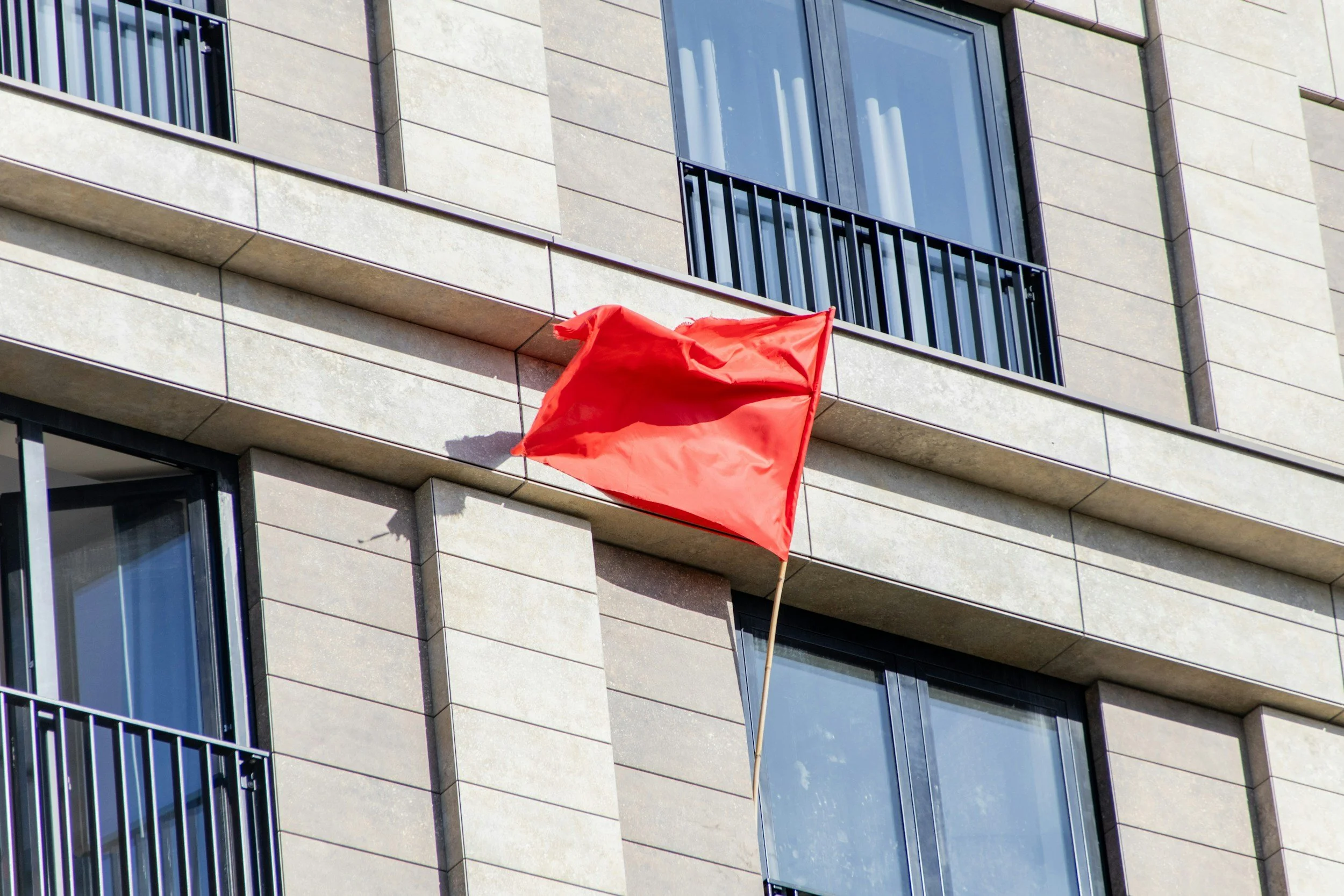Offshore Development Red Flags: What to Check Before You Sign