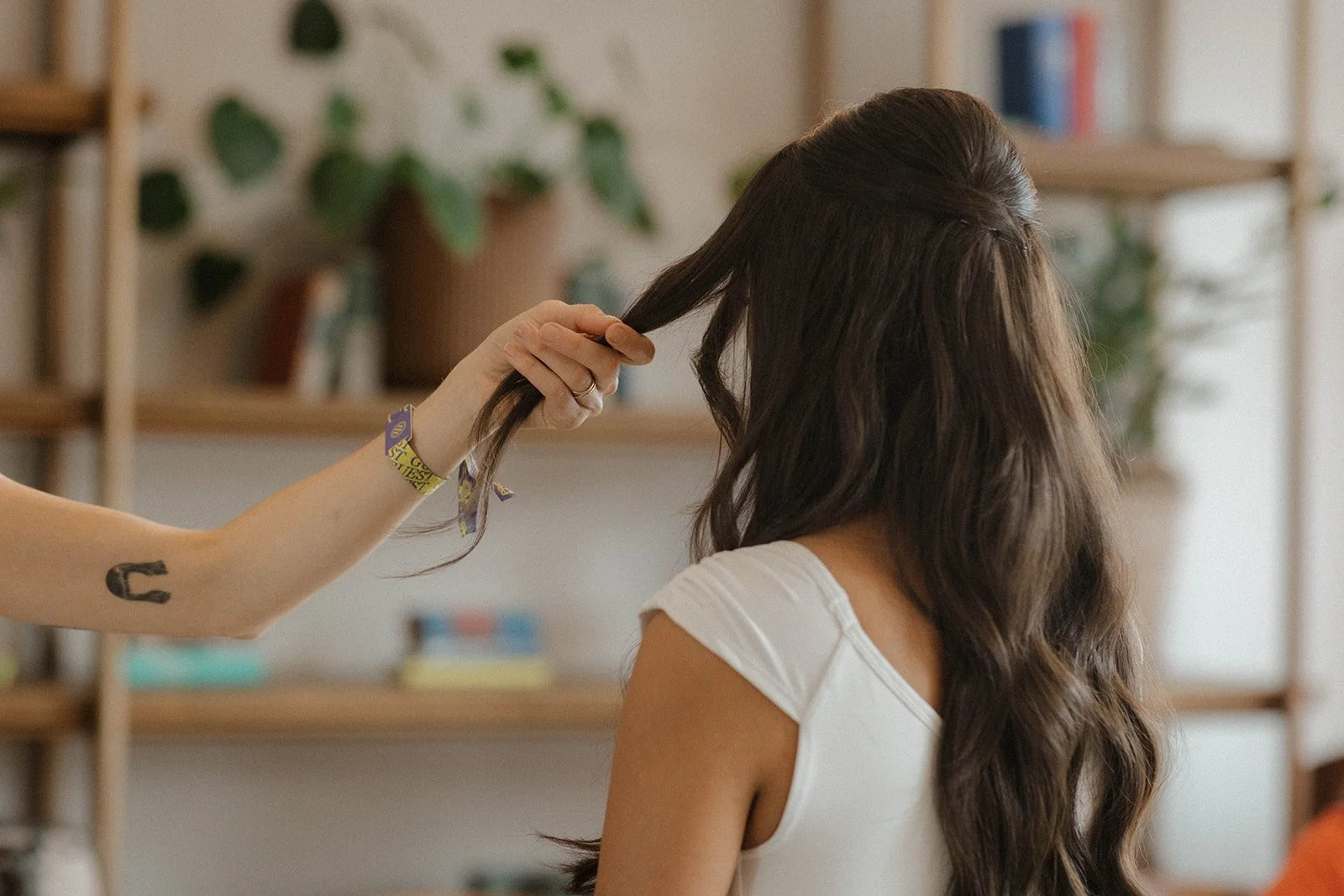 Ashley_Ryan_GettingReady_48.jpg