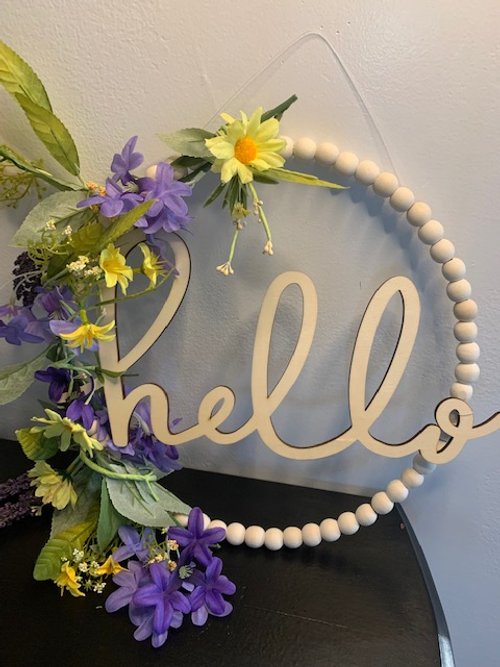 DIY Floral “Hello” Sign Wreath