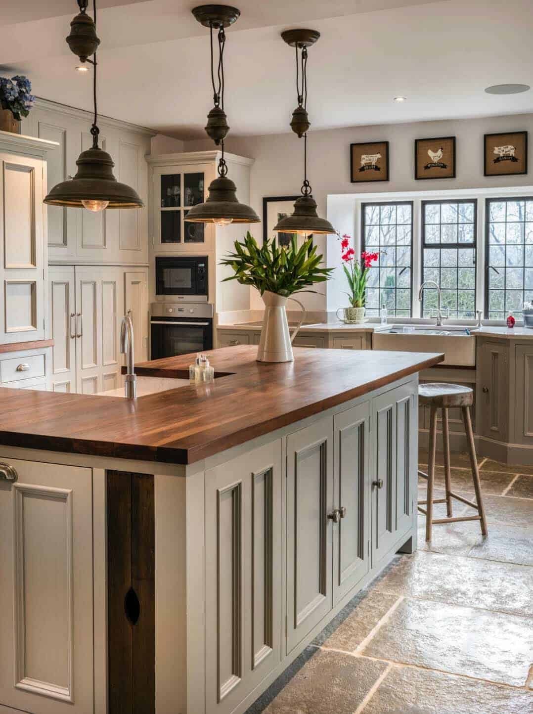Farmhouse-Style-Kitchen-Design-1.jpg