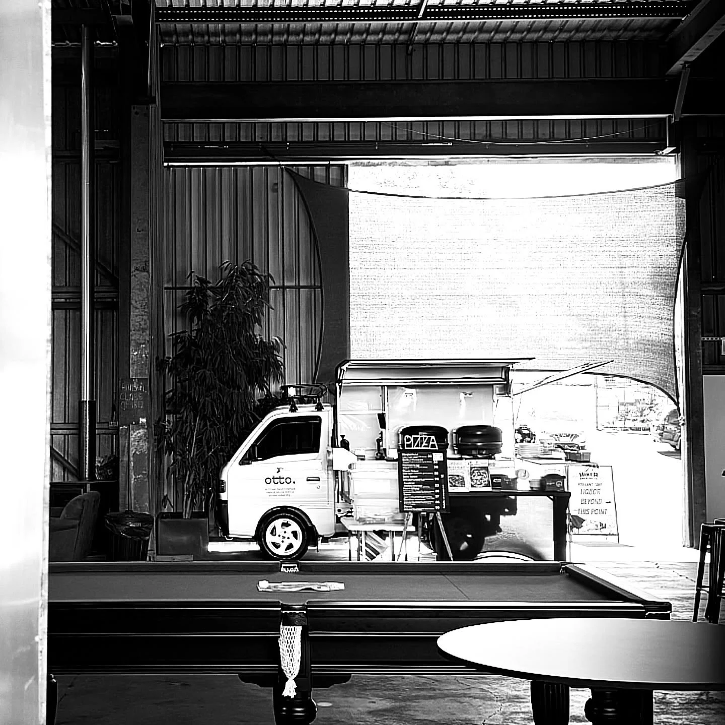 From warehouse shadows to oven glow.
.
.
.
Get in touch via hello@ottocucina.au for catering your private events &amp; parties 🎉 
.
.
.
#pizza #pizzaiolo #pizzanapoletana #brisbanefood #brisbanebreweries