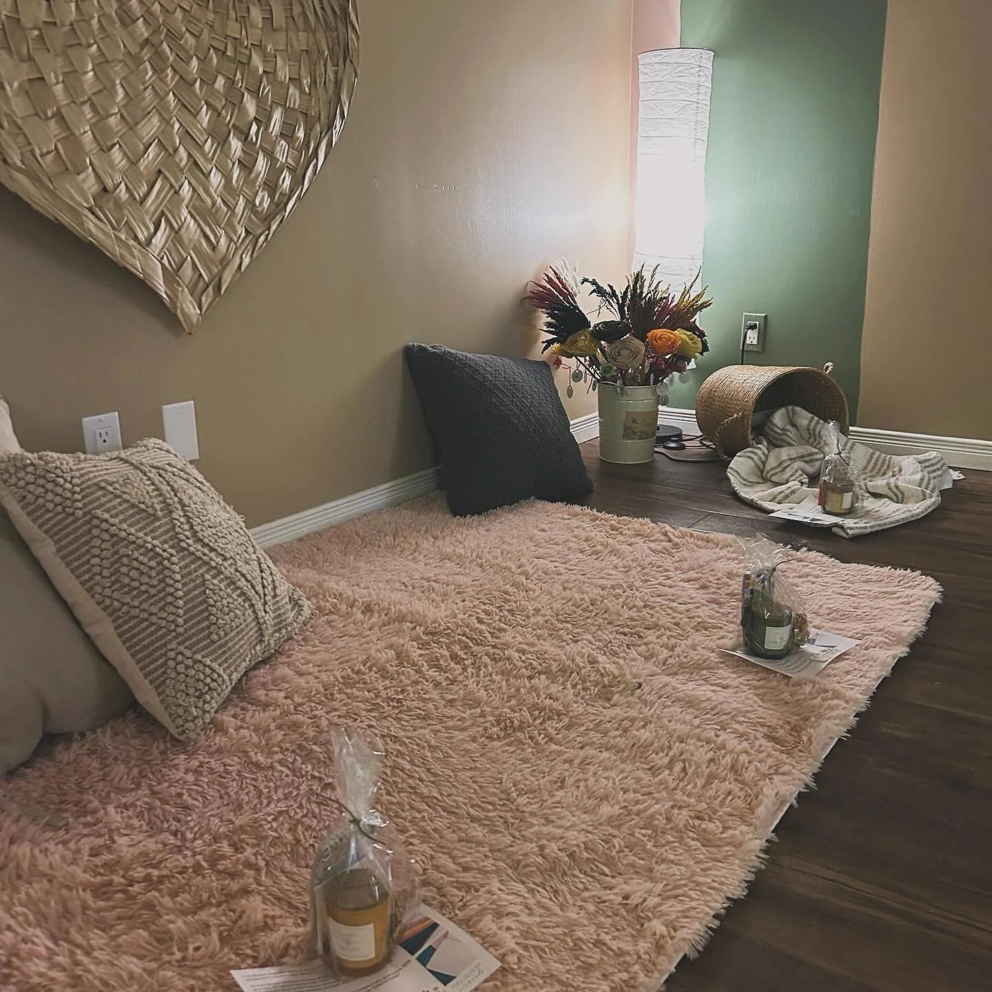 Our studio is ready for you 🤍
Now booking February and March evenings 🫶🏼