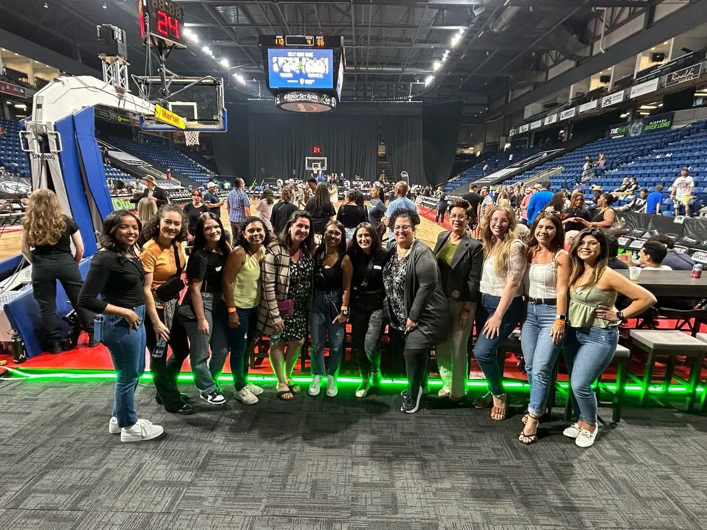 When I first got offered this opportunity to host a networking night at a @niagarariverlions game&hellip; i though hmm i dont know how &ldquo;wellness&rdquo; that is. 

BUT. Then i remembered the largest part of my own healing has been to incorporate