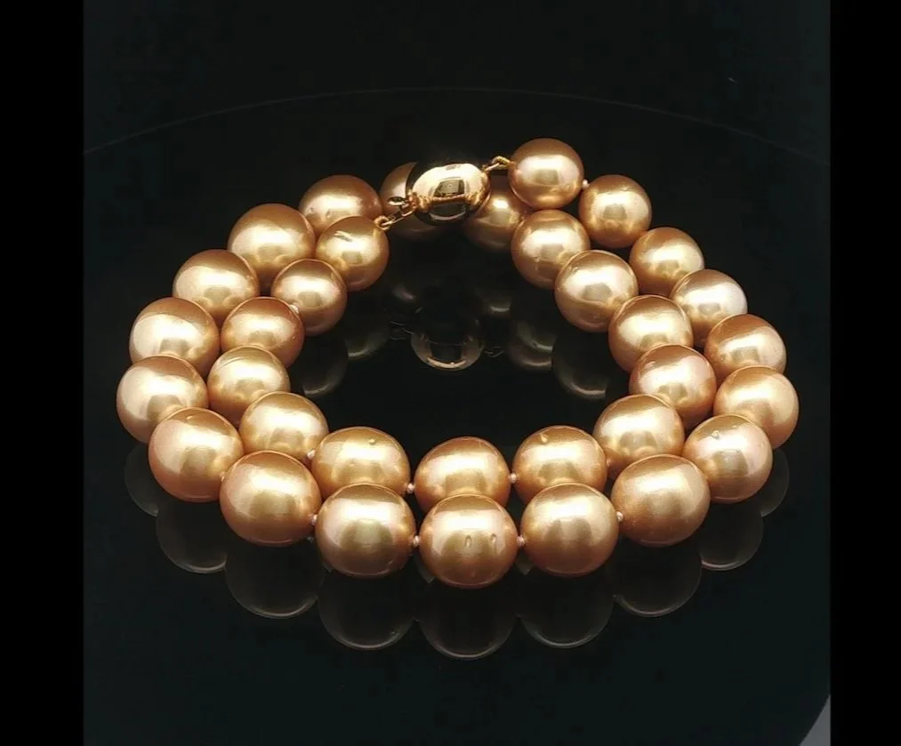 18K Yellow Gold South Sea Pearl Strand