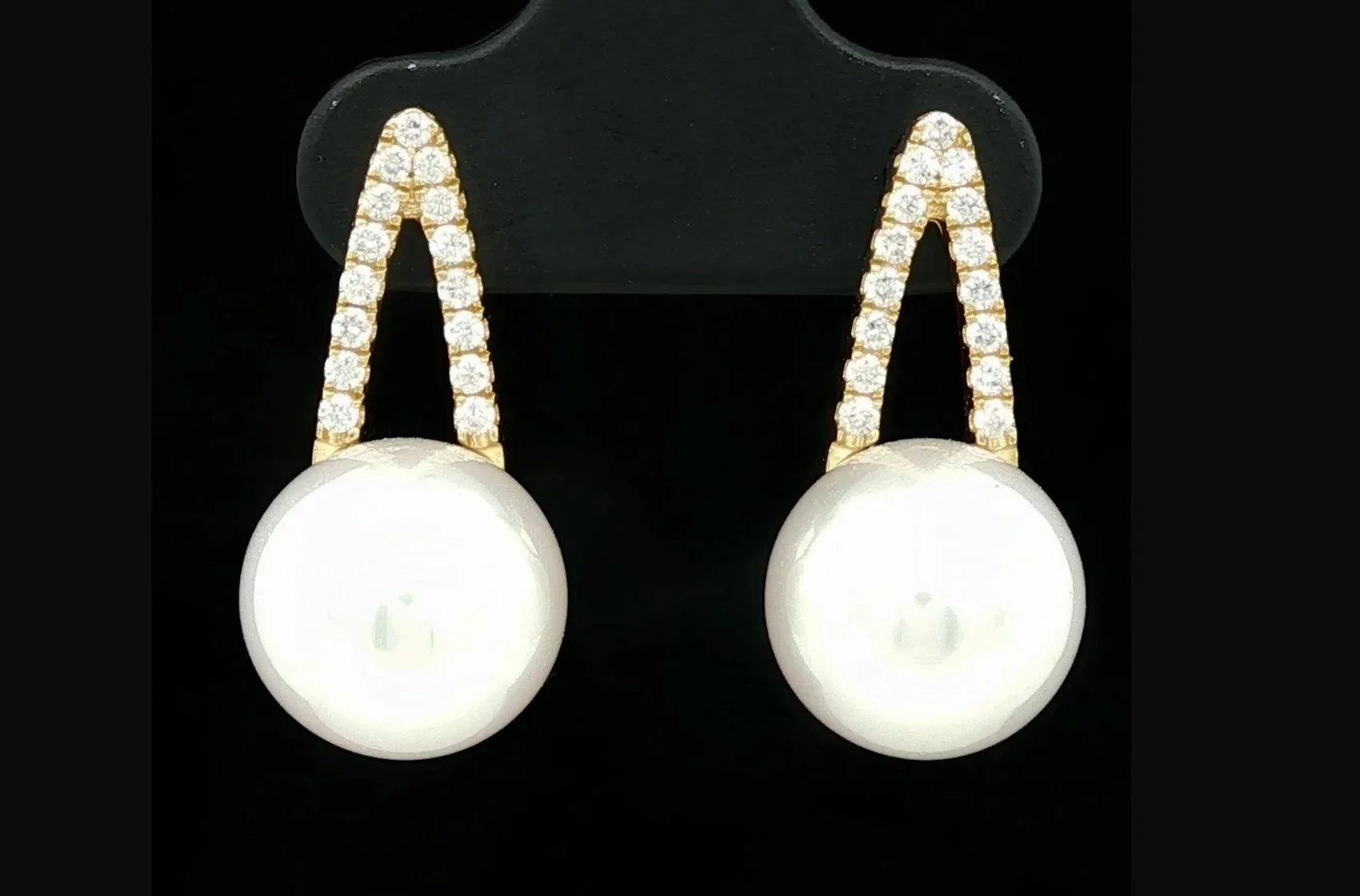 18K Yellow Gold South Sea Pearl and Diamond Earrings