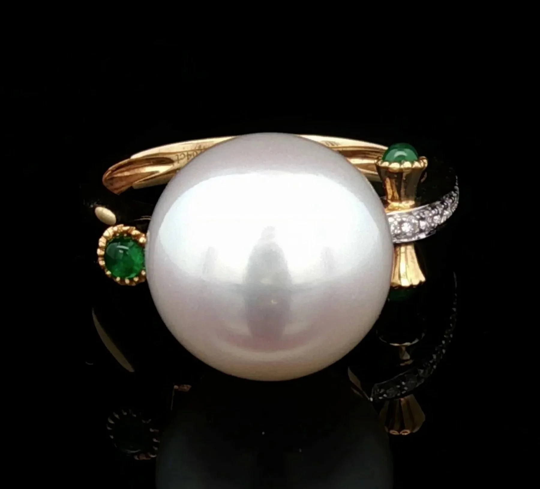 18K Yellow Gold South Sea Pearl, Emerald and Diamond Ring