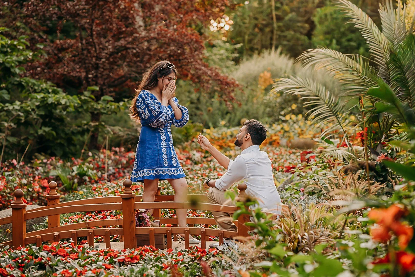 surprise proposal in the secret garden at the grand hotel on mackinac island