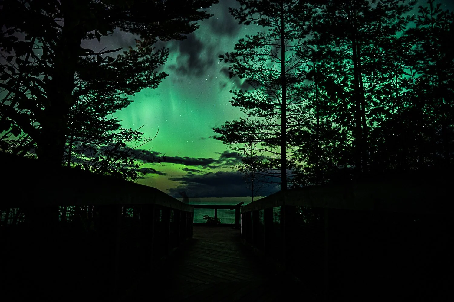 green-aurora-over-munising.jpg