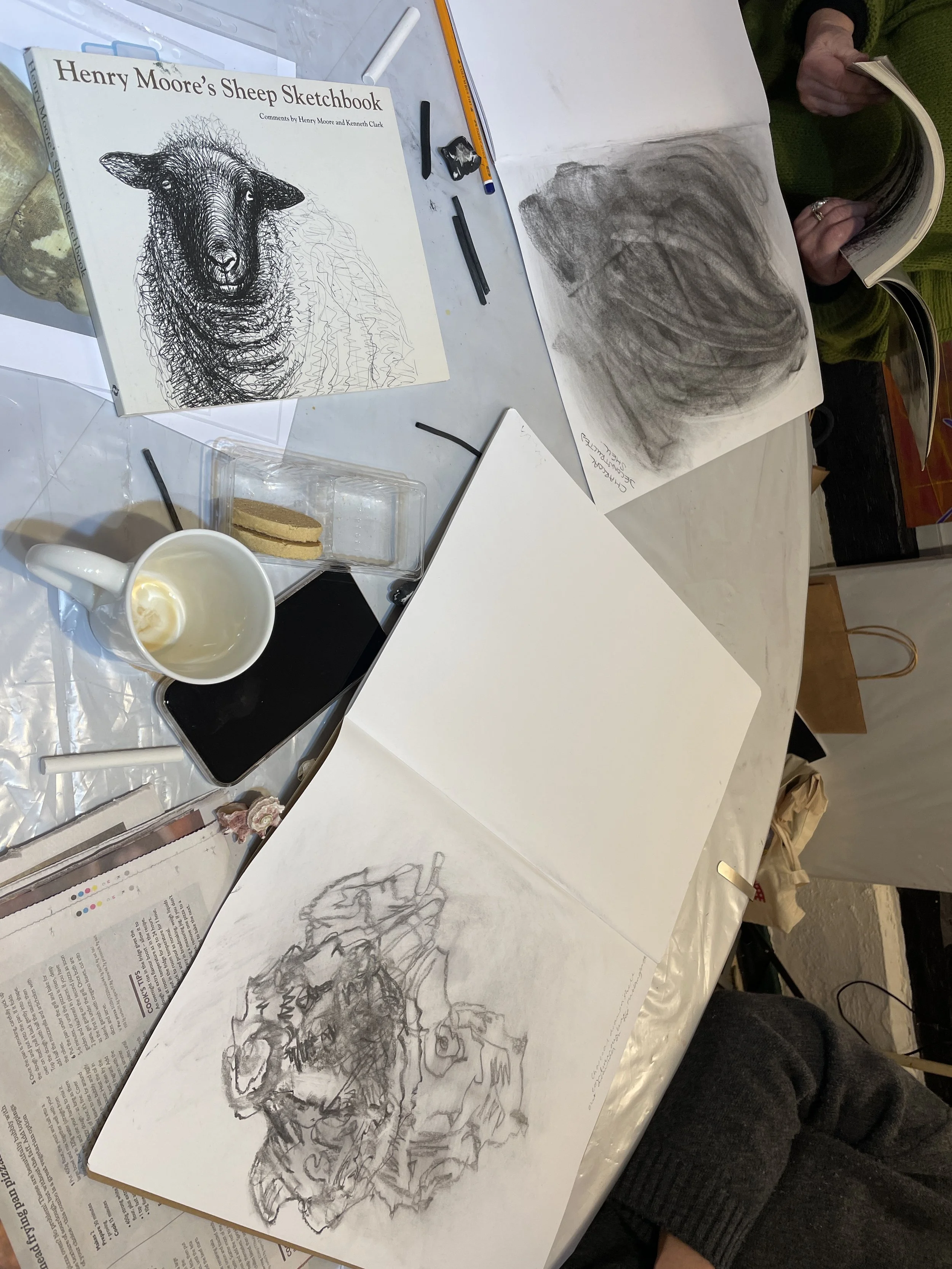  Artful Drawing club activities are inspired by nature, follow the seasons and explore playful drawing techniques. 