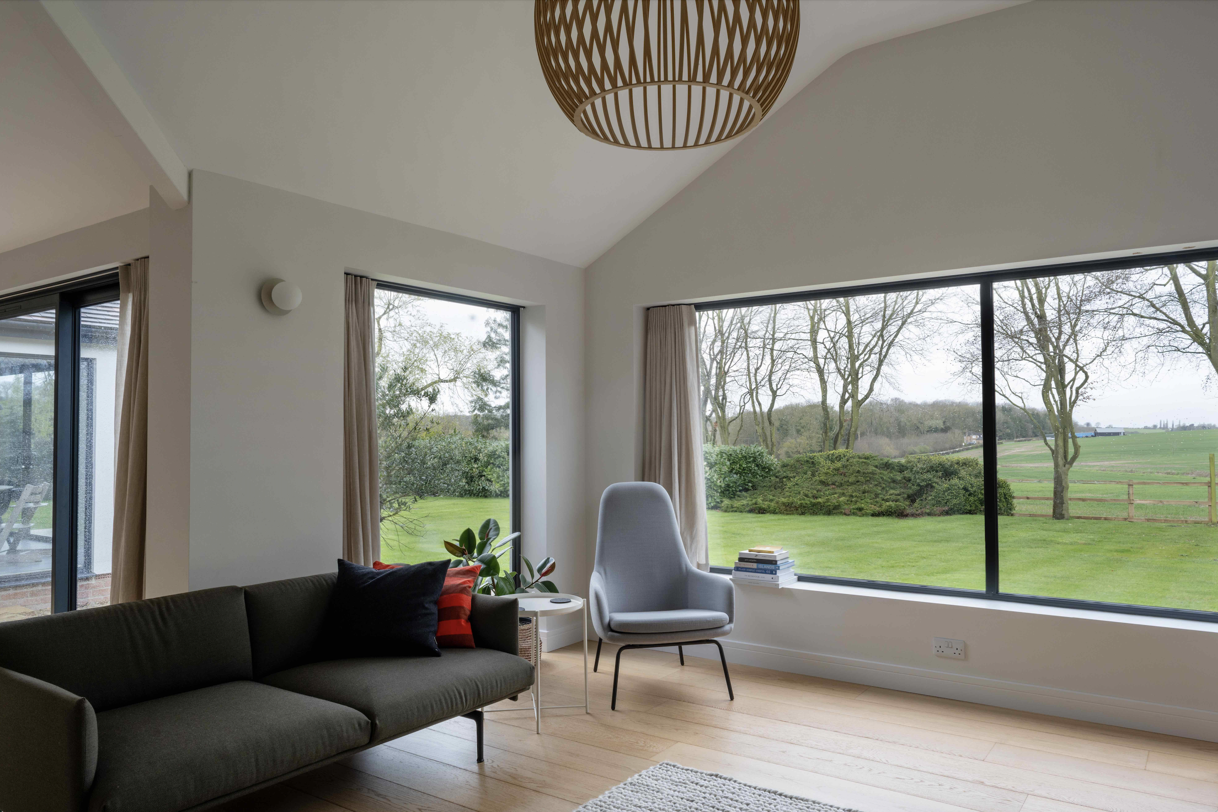 How much does it cost to renovate a house in the UK in 2025