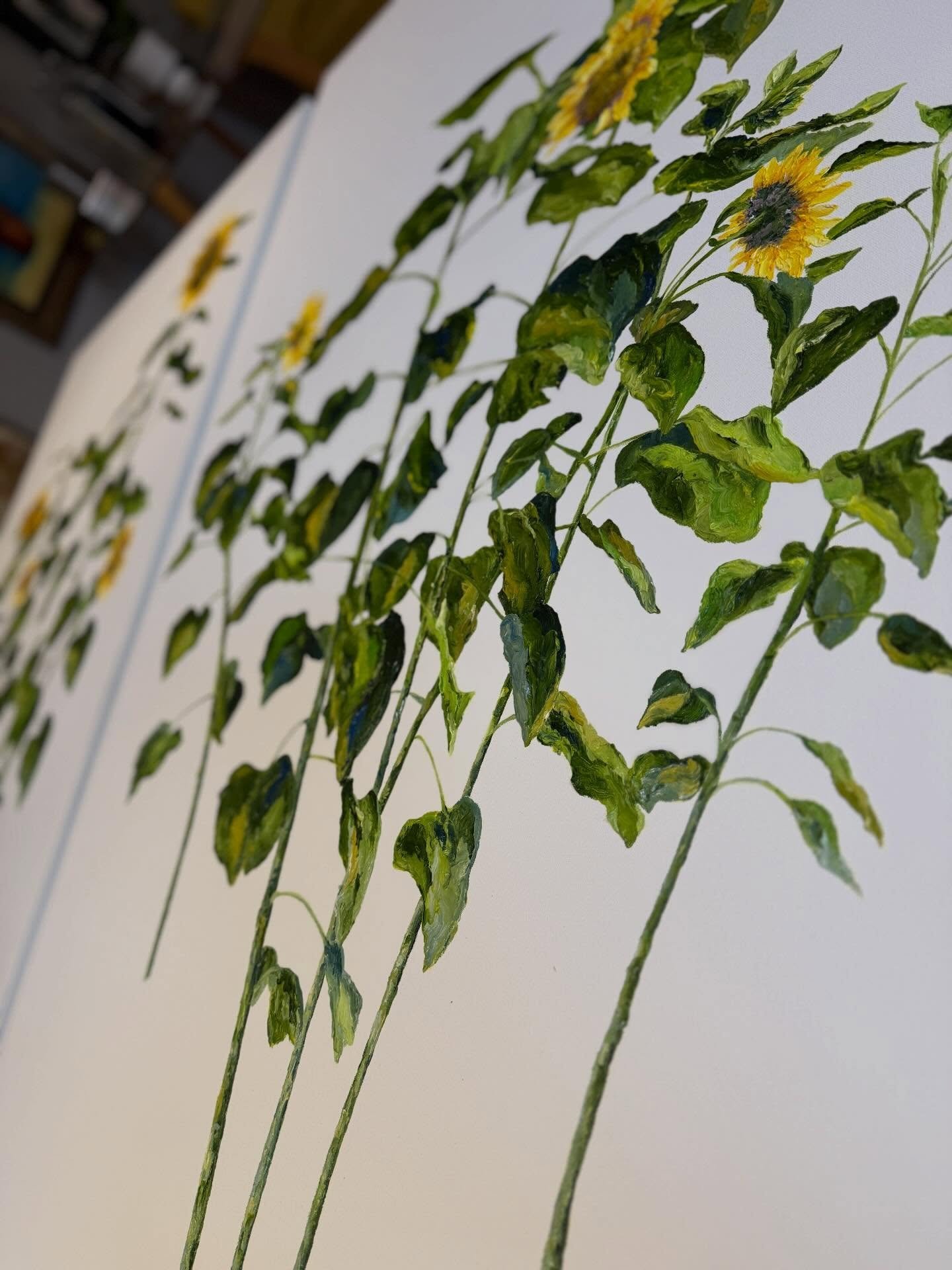 New artworks for the Friends &amp; I group exhibition at the @kknkfees 2026&hellip;

Colour explosion in impasto oil on canvas, my favourite medium✨

At CP Nel Museum | 3 Baron van Reede street | Oudtshoorn 

#kknk #renescribante #oudtshoorn #oilpain