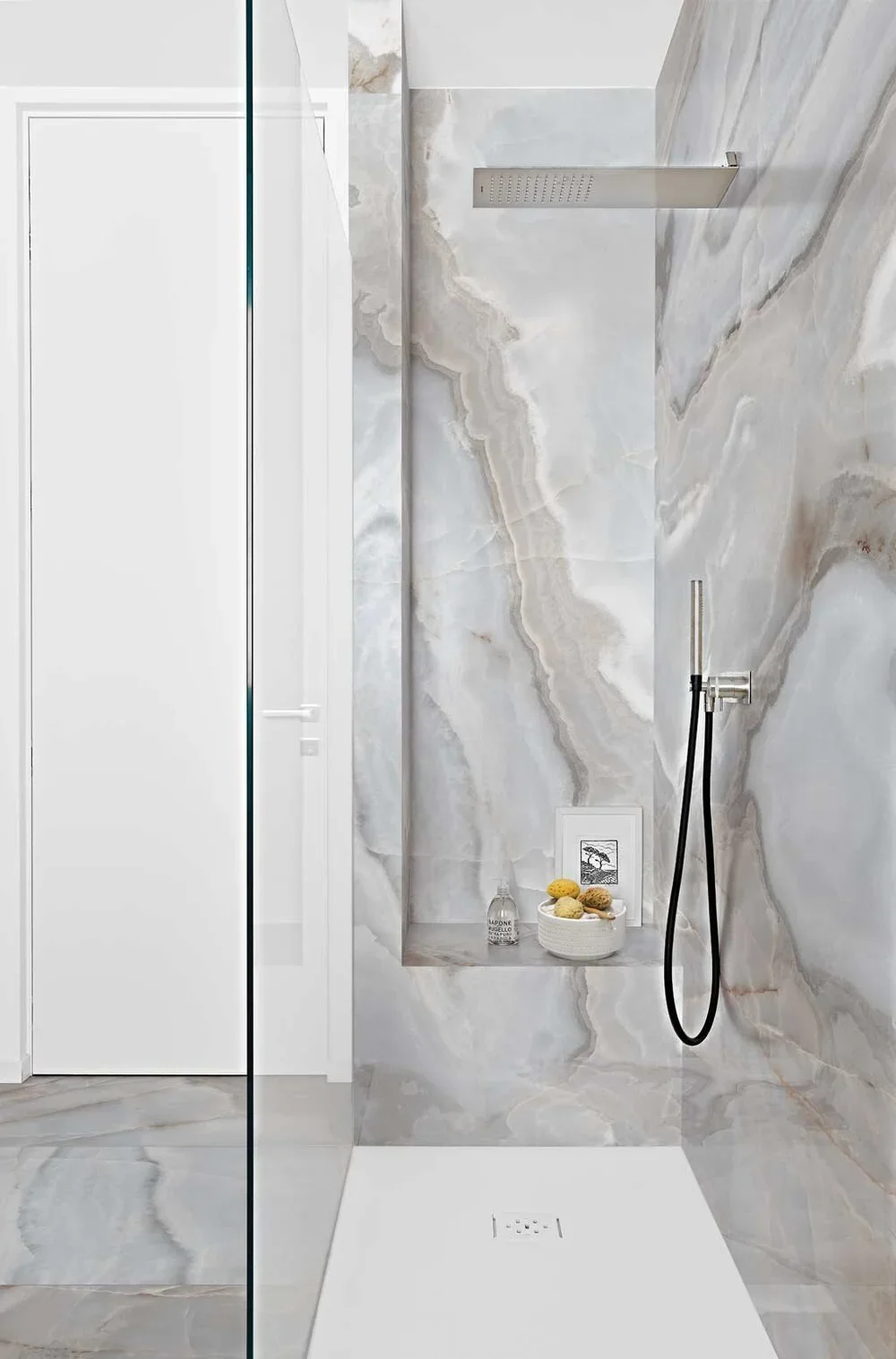 REVE BLUE MAG WHEEL.webp