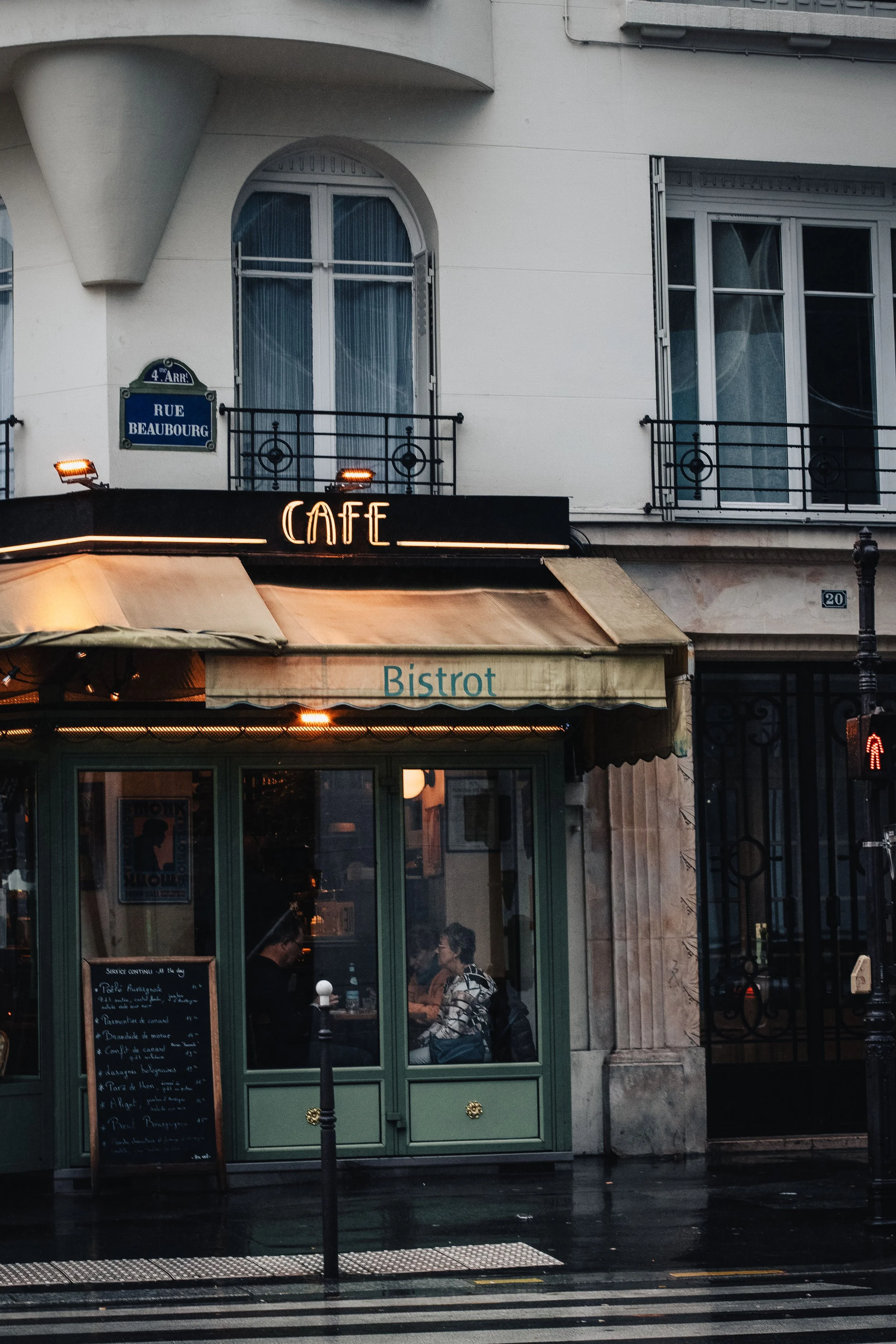 Difference between a Resto, Bistro & Brasserie — Visual Wanders