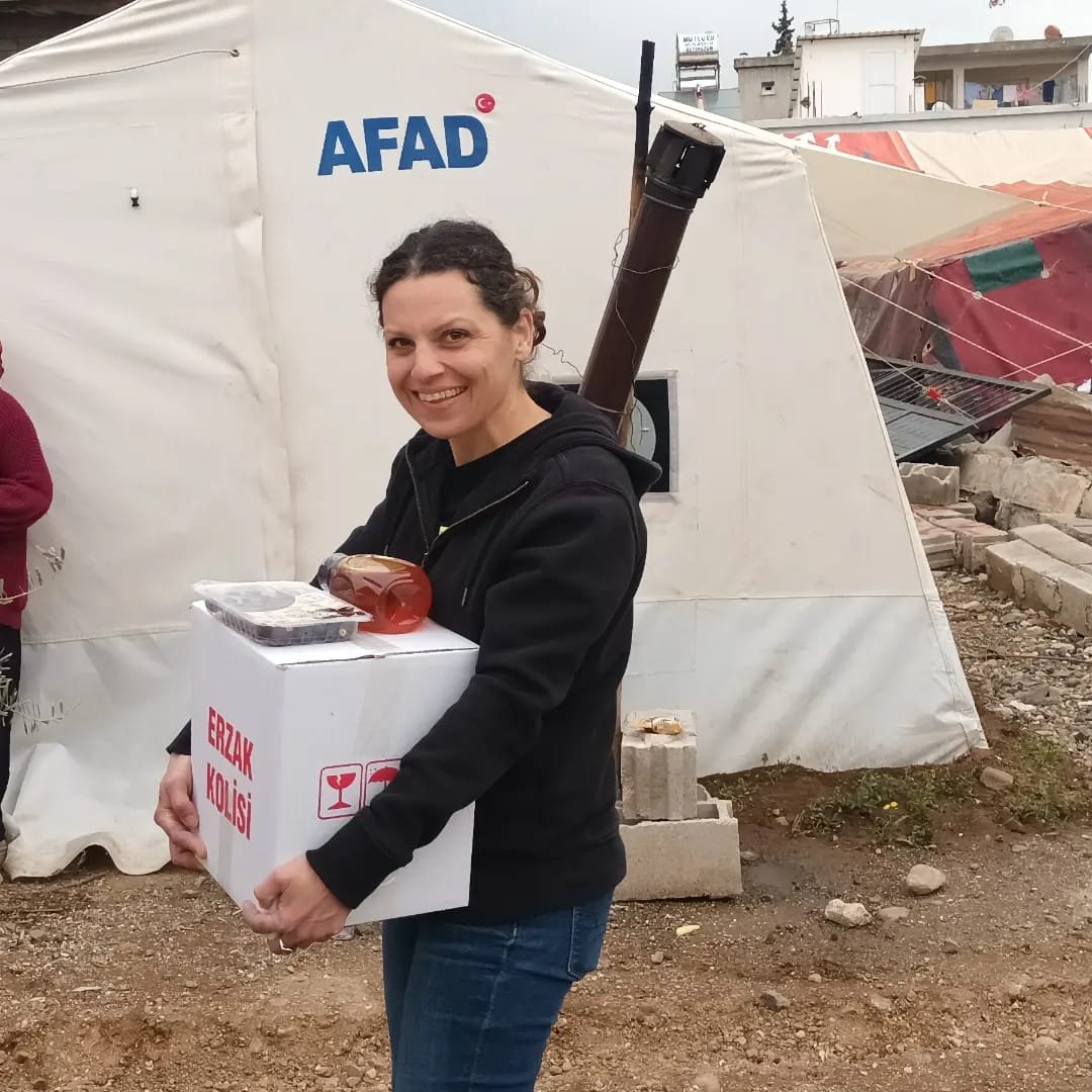 02.Earthquake.Turkey.aid.Kirikhan2.jpg