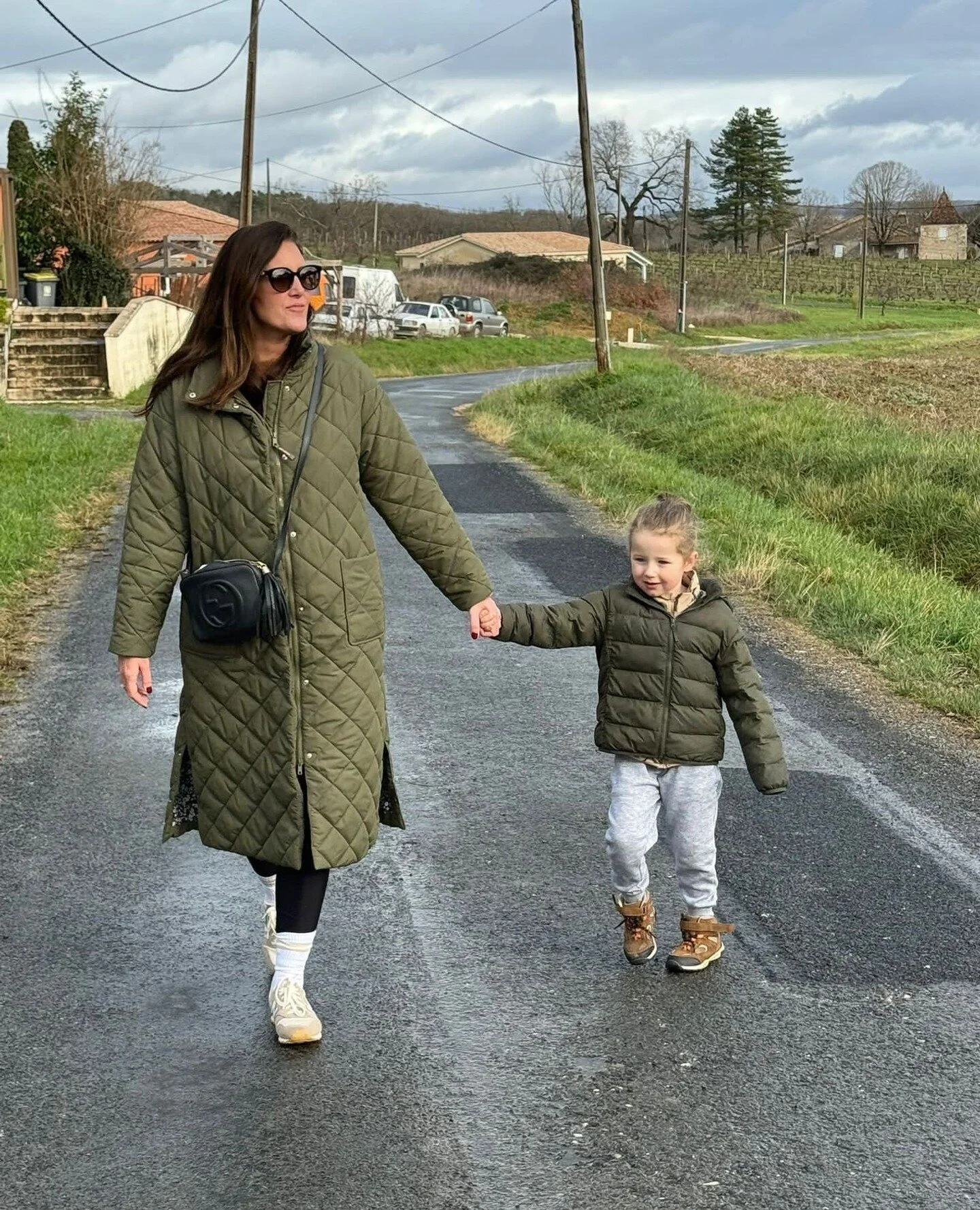 It's the 131st of Jan!! Whoop! Photo dump of my Jan highlights. How many days til Spring?!
1. New Year's Day walk with my boy
2. New Year's Day champagne al fresco with the New Year crew
3. Exploring Bergerac
4. Back to work with my 7 am co-wor