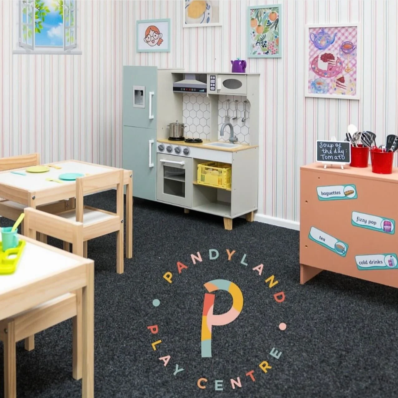 👩&zwj;🍳 Calling All Little Budding Chefs! 👨&zwj;🍳

Step into our adorable role play caf&eacute; where imagination is always on the menu! 🍓🥪

Your little ones can:
✨ Whip up tasty pretend meals
👕 Pop on real chef whites
🧸 Serve dolls in their 