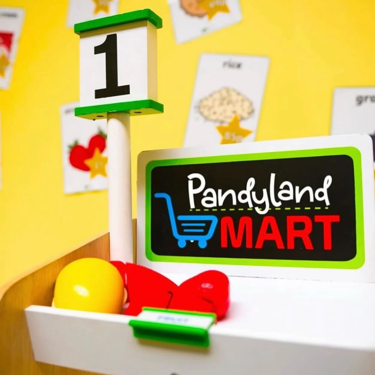 Have you visited our role-play supermarket yet? 🛒 

With baskets, trolleys, a bakery, and checkouts, it&rsquo;s just like the real thing! Let your little ones step into character and enjoy the full shopping experience. 🥖🧺 

Book now via the link i