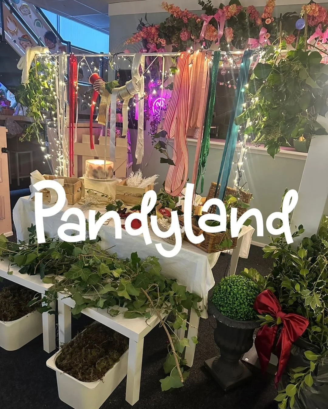 A huge thank-you to everyone who came along to our wreath-making event last night! 🎄✨ We had a wonderful evening of creativity, mince pies 🥧, mulled wine 🍷, and some truly stunning wreaths! 🌿💫