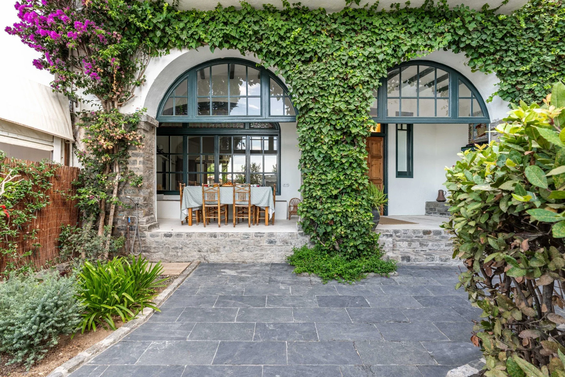 luxury-villa-cadaqués-exterior.jpg