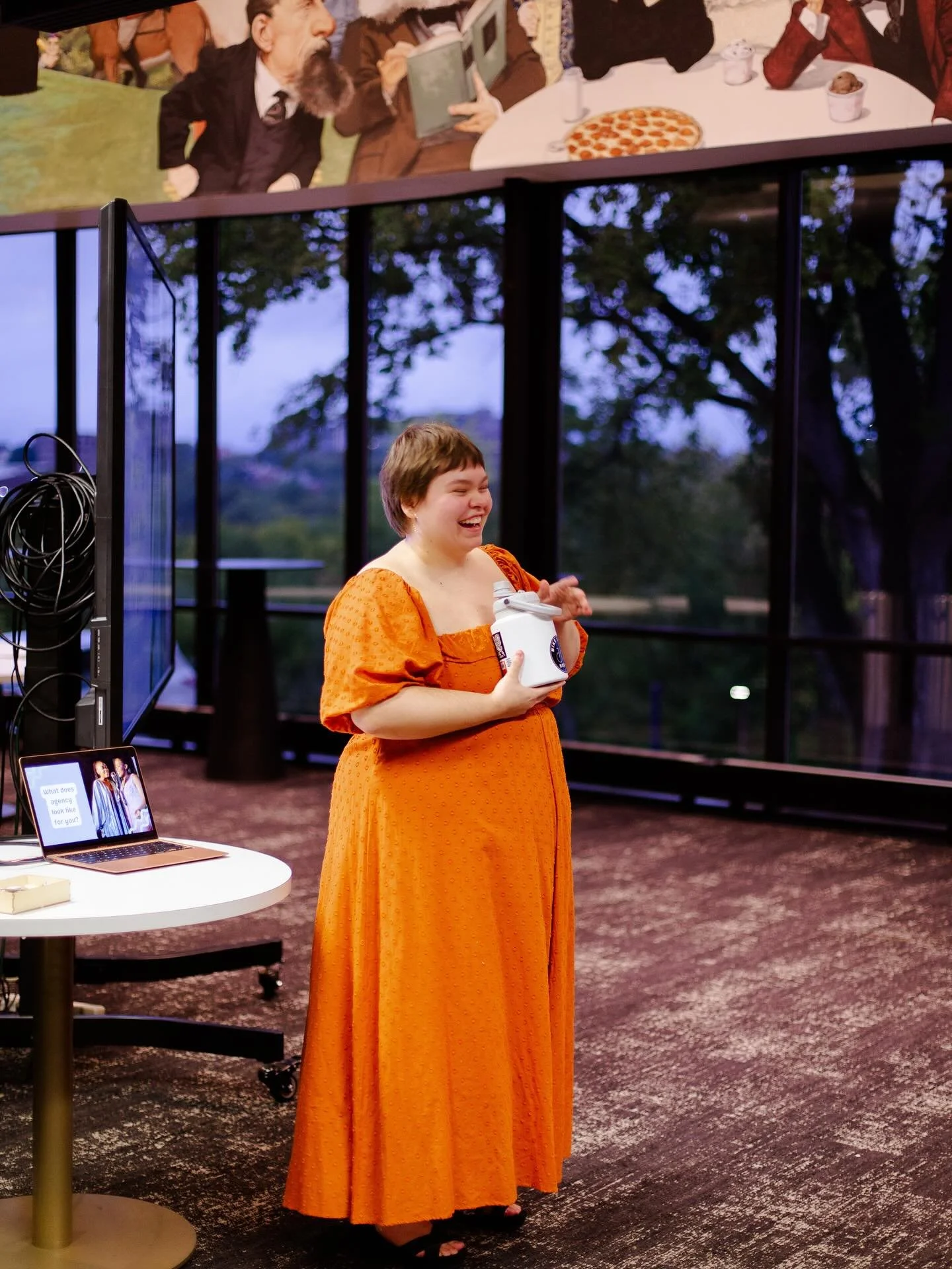 Some of the stunning photos taken by @mackmetteyphoto for the vocal agency workshop I did for @theghostlightstageco at @cincyplay !!

It&rsquo;s truly life changing when someone who knows and loves you takes your photos because Mack really captures m