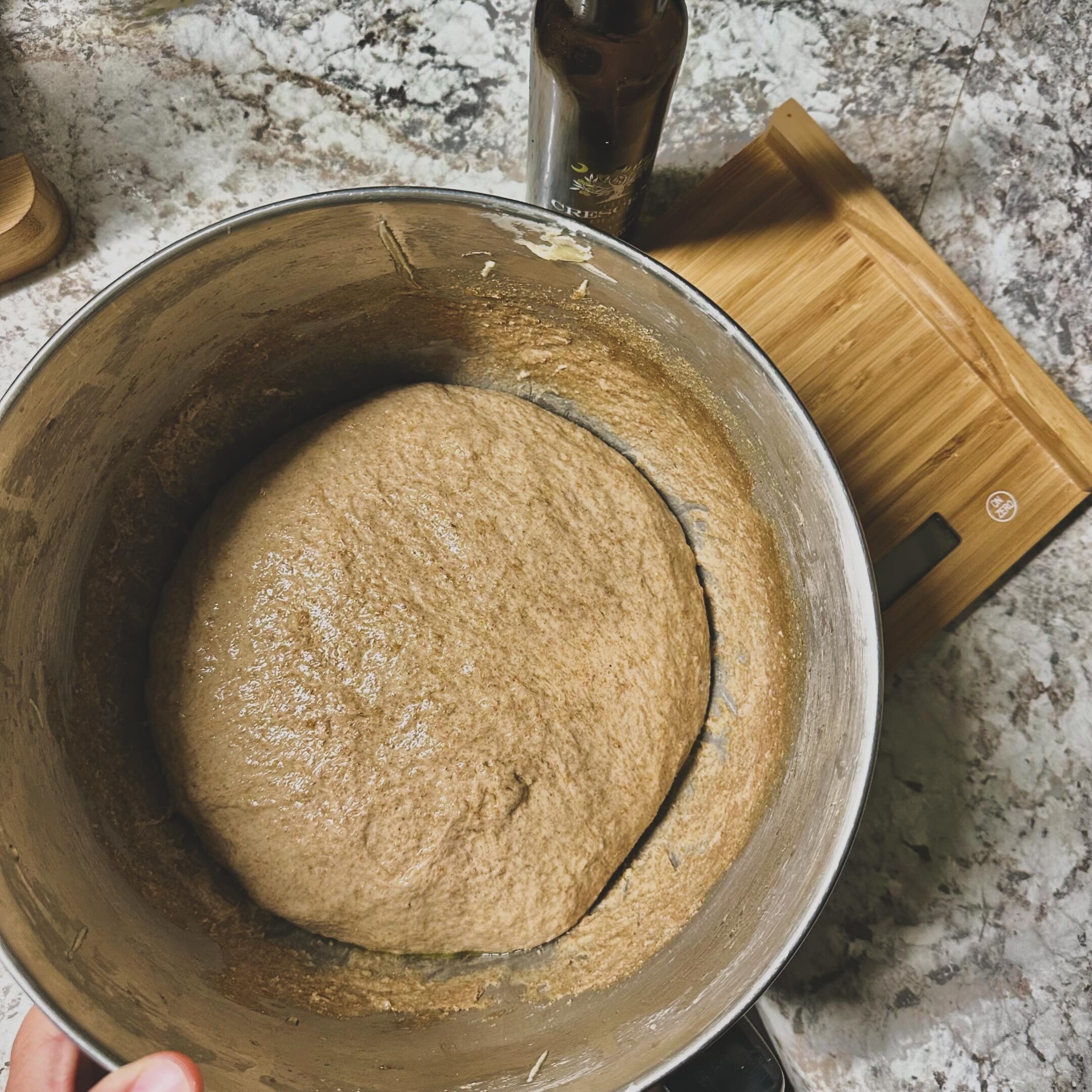 Did you know I offer a fresh milled flour and a sourdough class that each teach a mostly hands-off way to make the easiest sourdough bread ever? We&rsquo;re moms, we&rsquo;re busy, and when someone tells us we need to dedicate an entire day to making