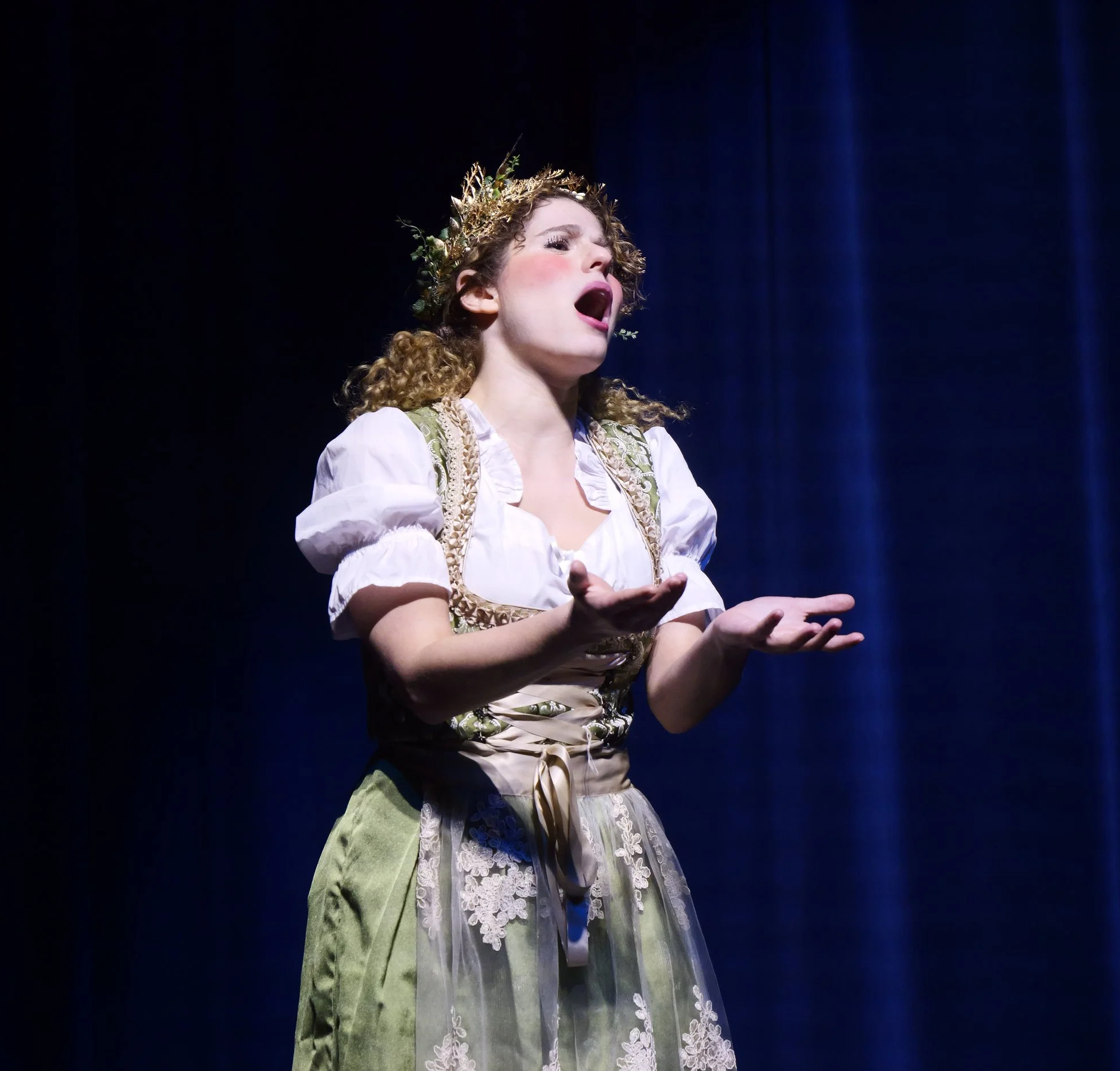 Hänsel und Gretel - Gretel (click photo to view full gallary)