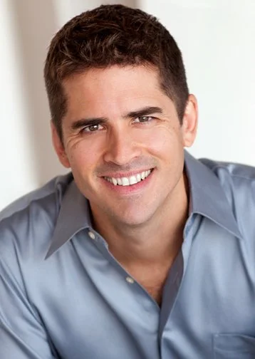 Headshot of Coach and Facilitator Derek Olsen