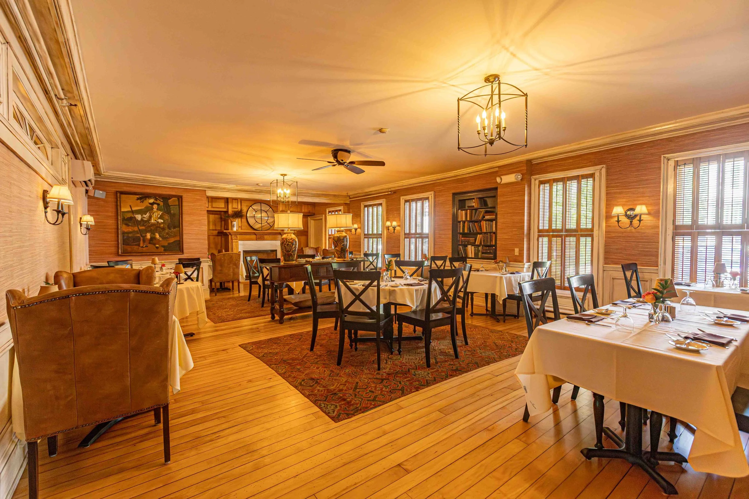Dining Room.jpg