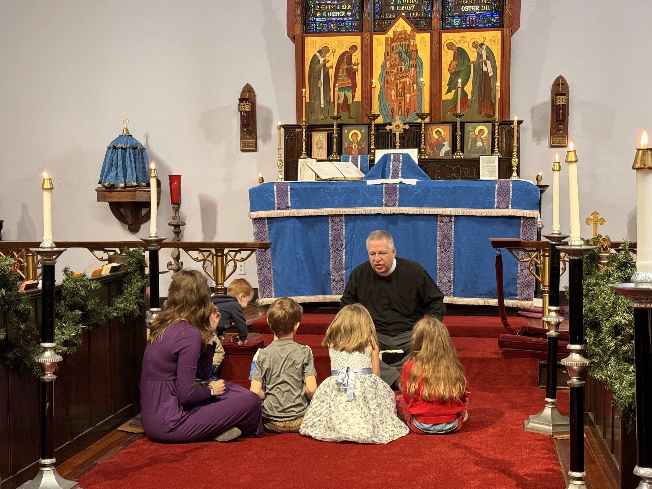 Dn. Scott ministers to children 8070E6DB-2DC1-43EB-A9DE-9D4CEE6DA276.jpeg