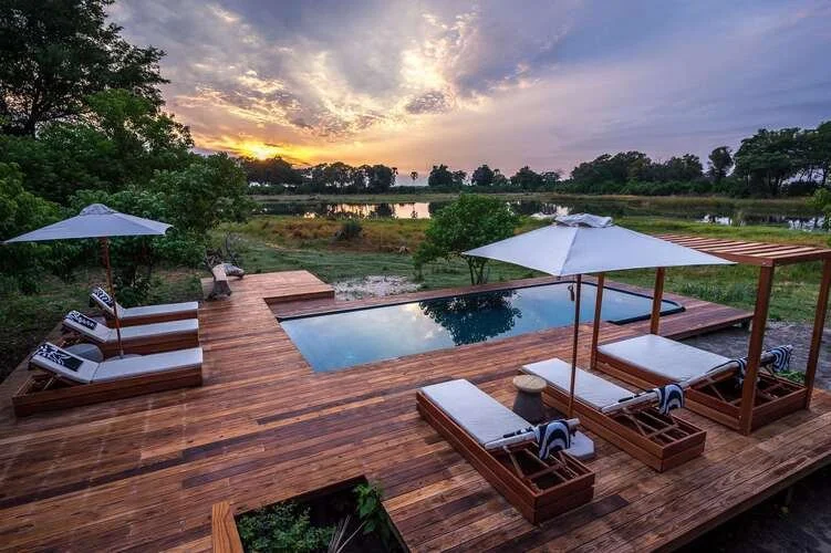 botswana-safari-luxury-lodges.jpg