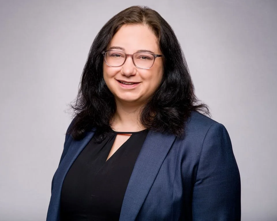 Genevieve Ward Final Head shot 7.22 (2).jpeg