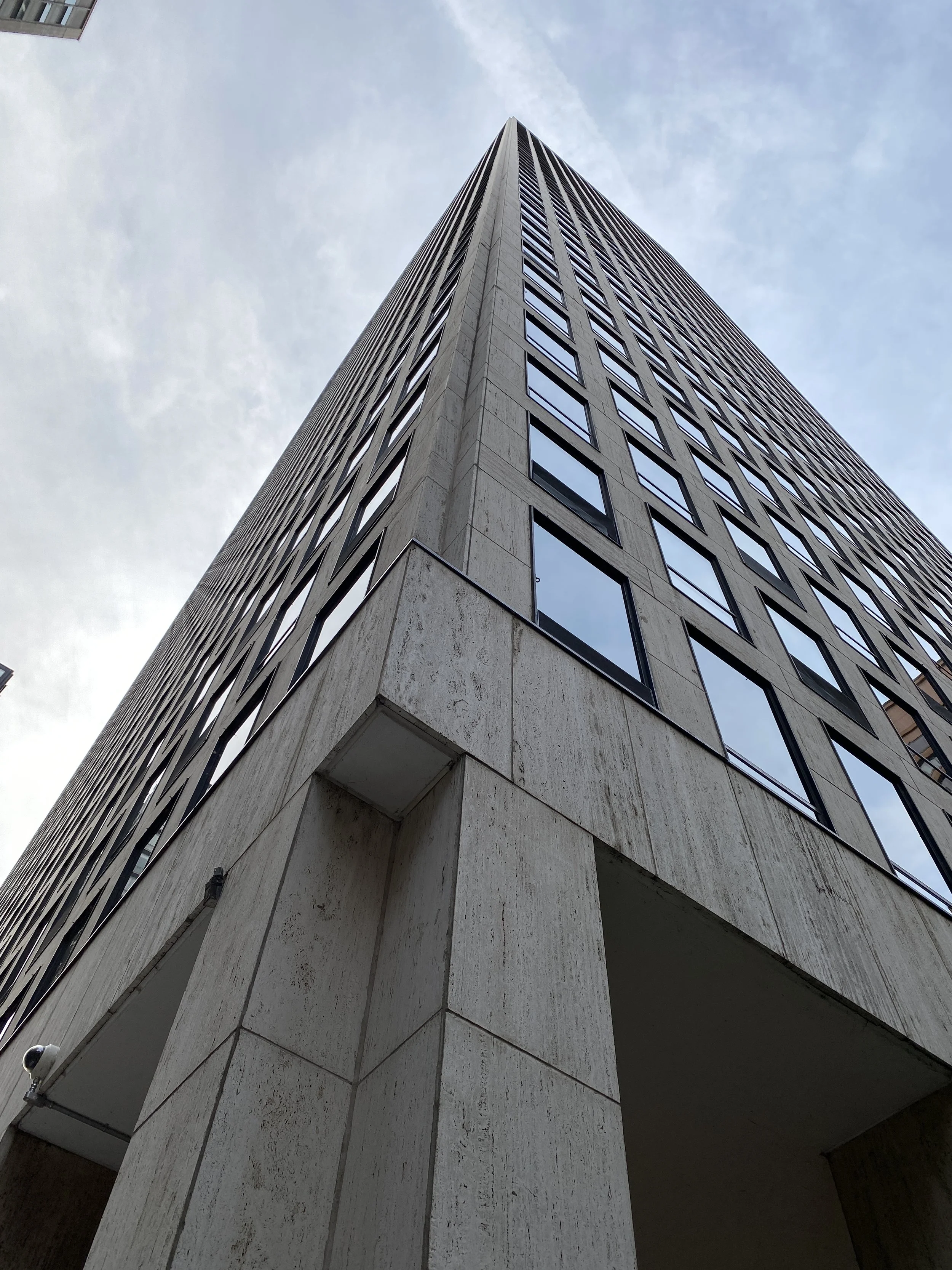 260 E Chestnut Facade