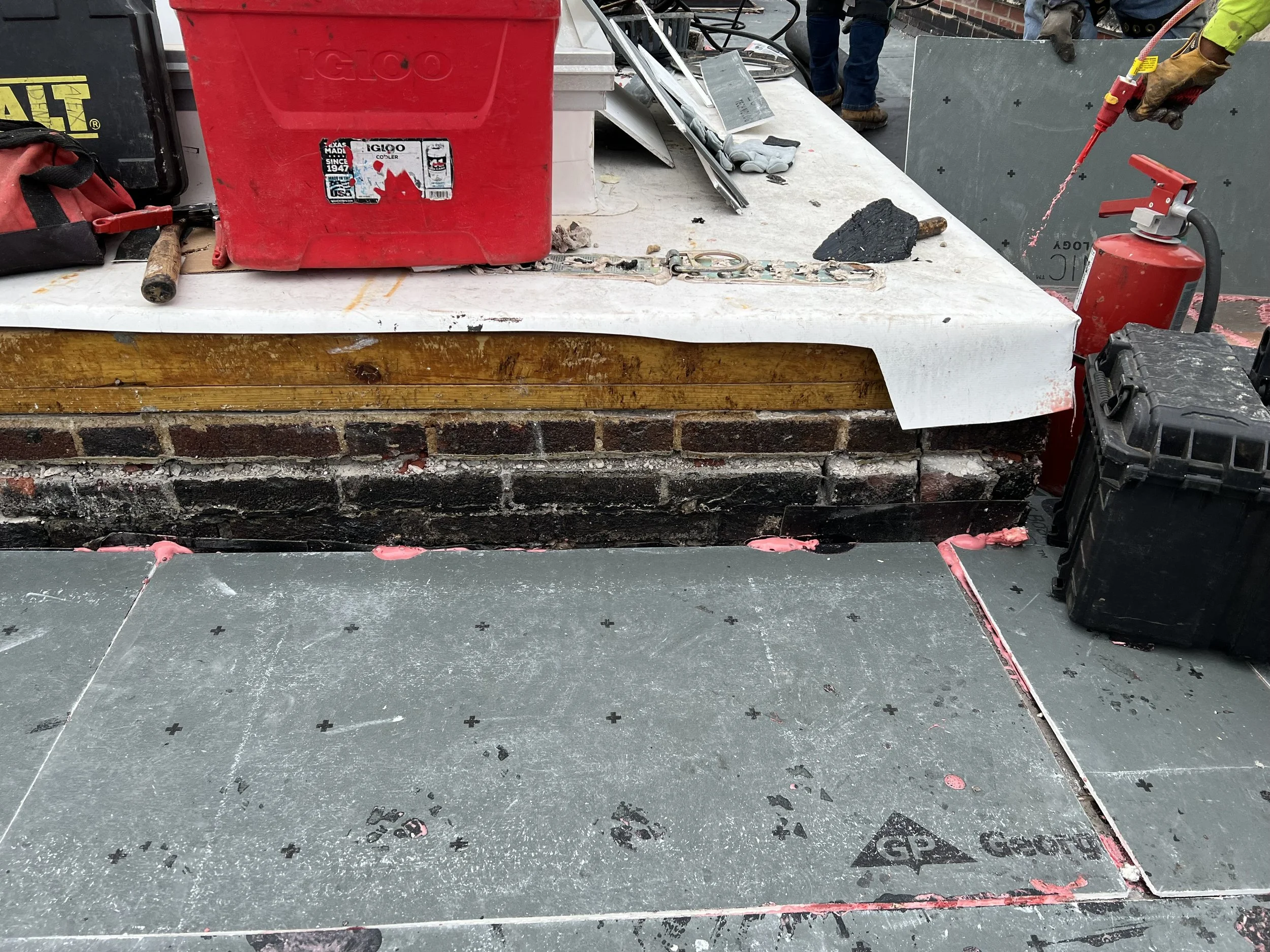 3920 N LSD Roof 2.JPG