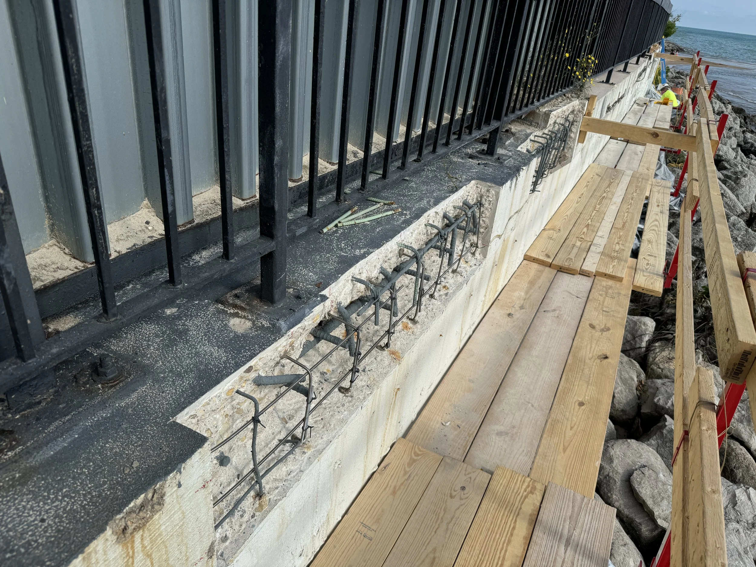 5901 N Sheridan Seawall 9.JPG