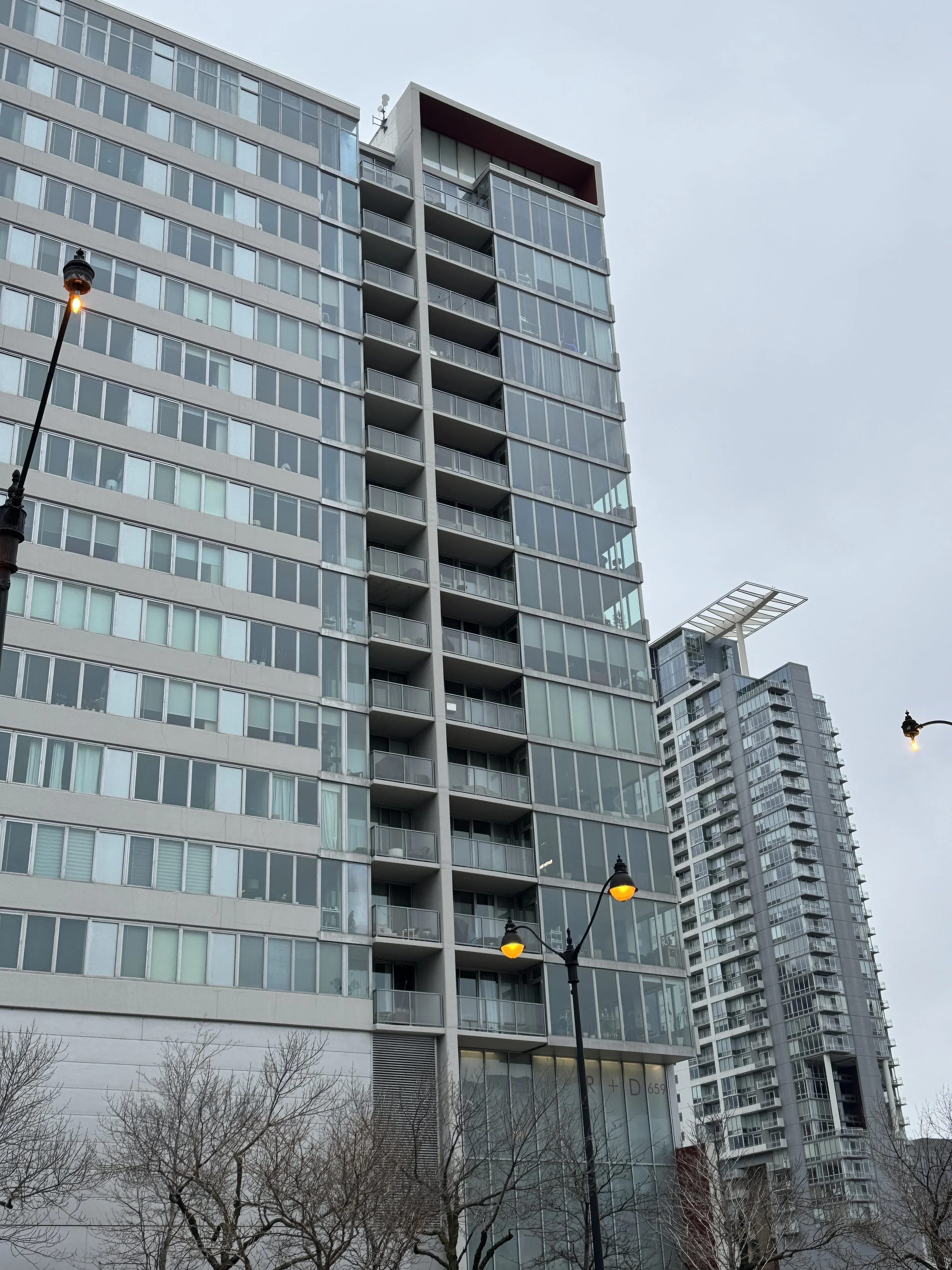 659 W Randolph 3.JPG