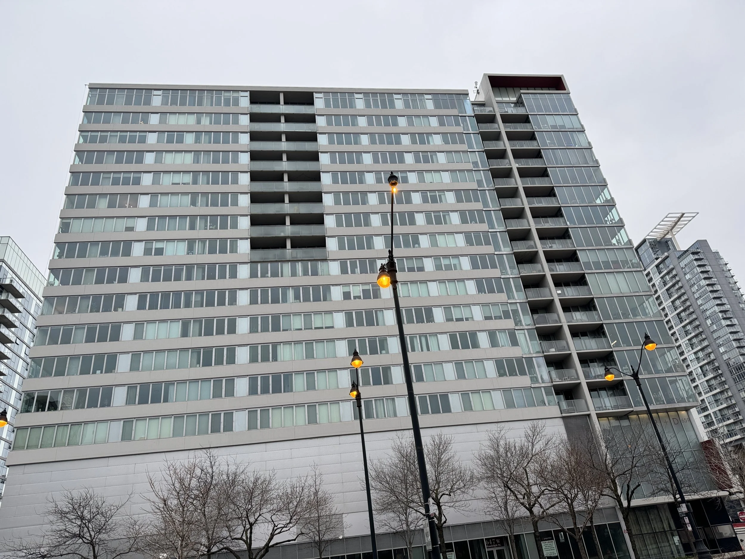 659 W Randolph 2.JPG